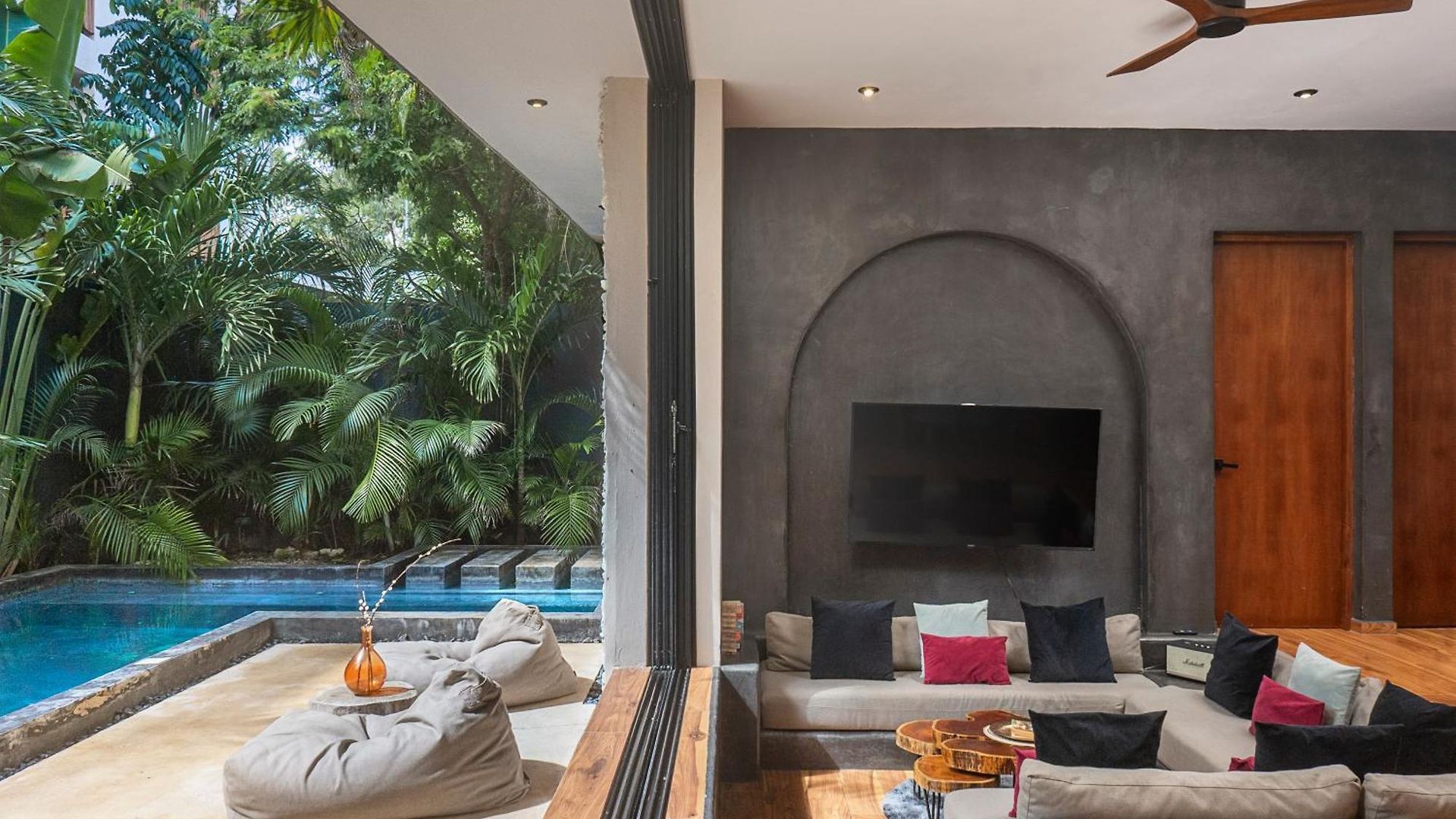 Villa Maison Siscolino 4bdrm W/ Swimup & Rooftop Pools