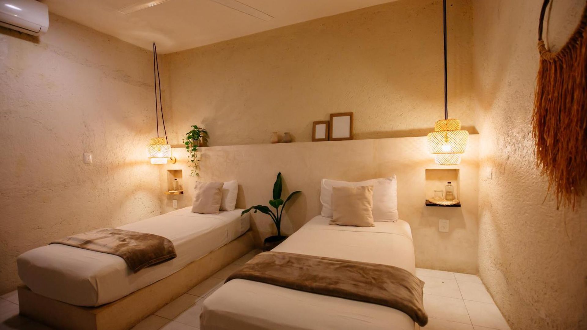 Hotel Noah 3*