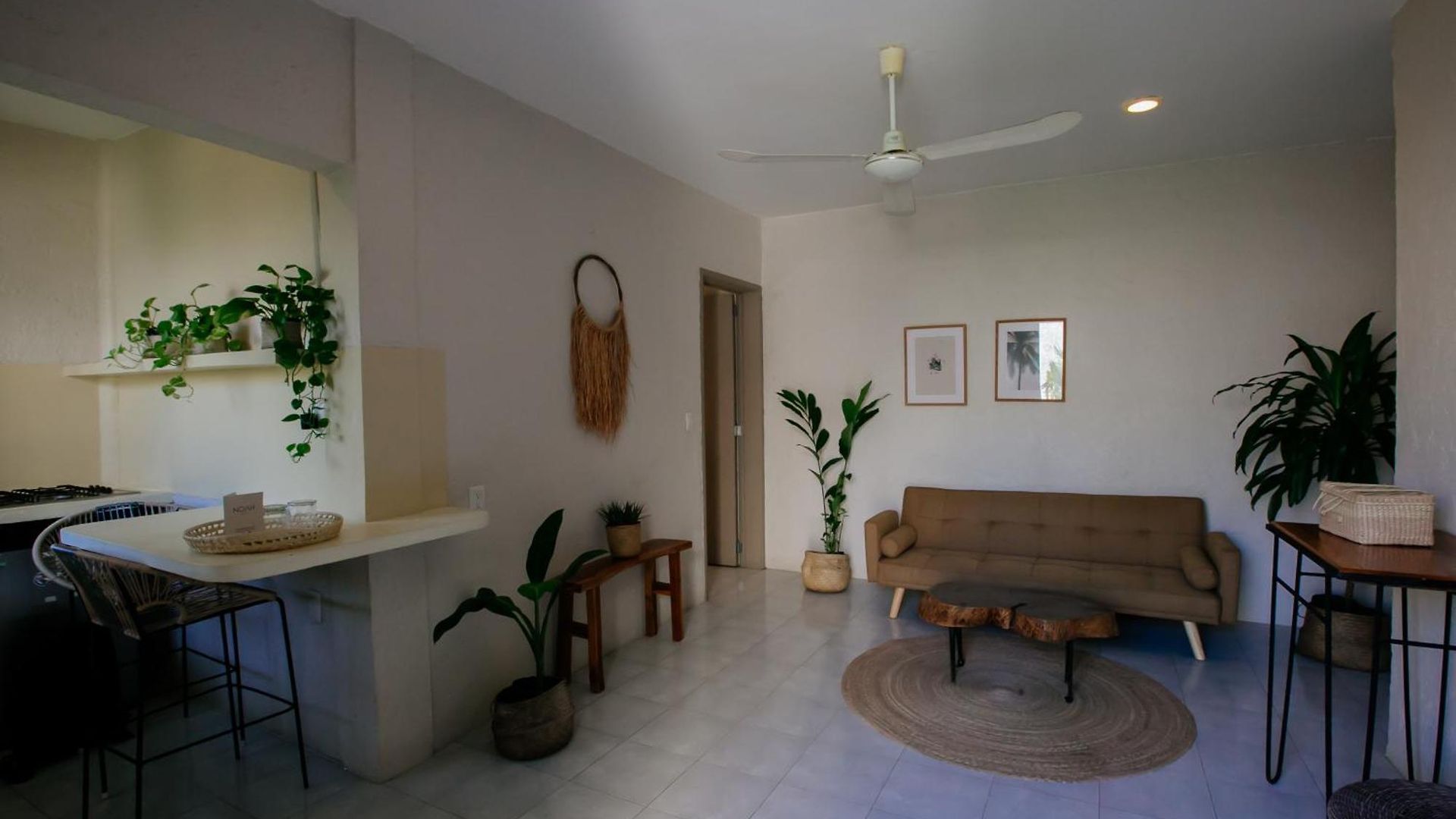 Noah Hotel 3*