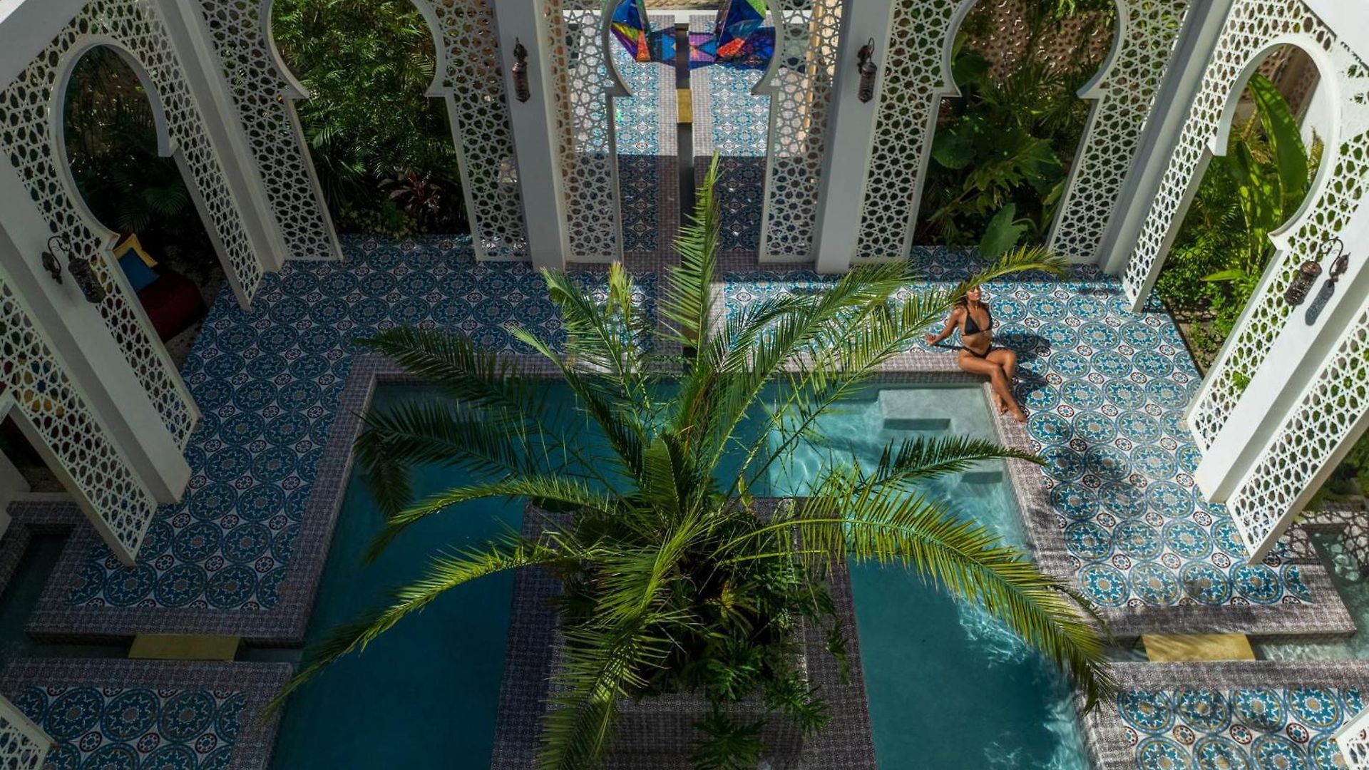 Hotel Sana Beachfront Boutique 5*