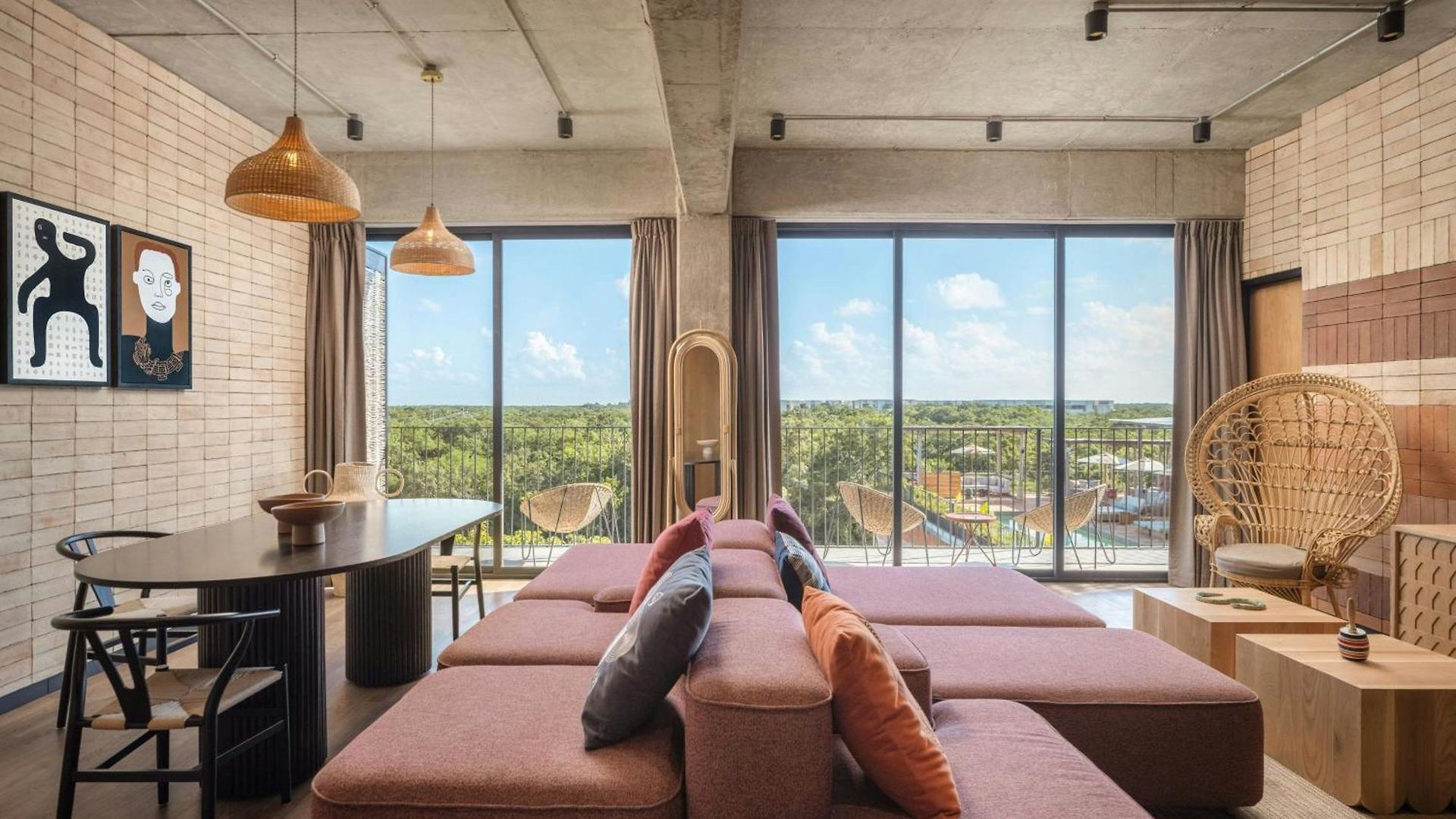 Moxy Hotel