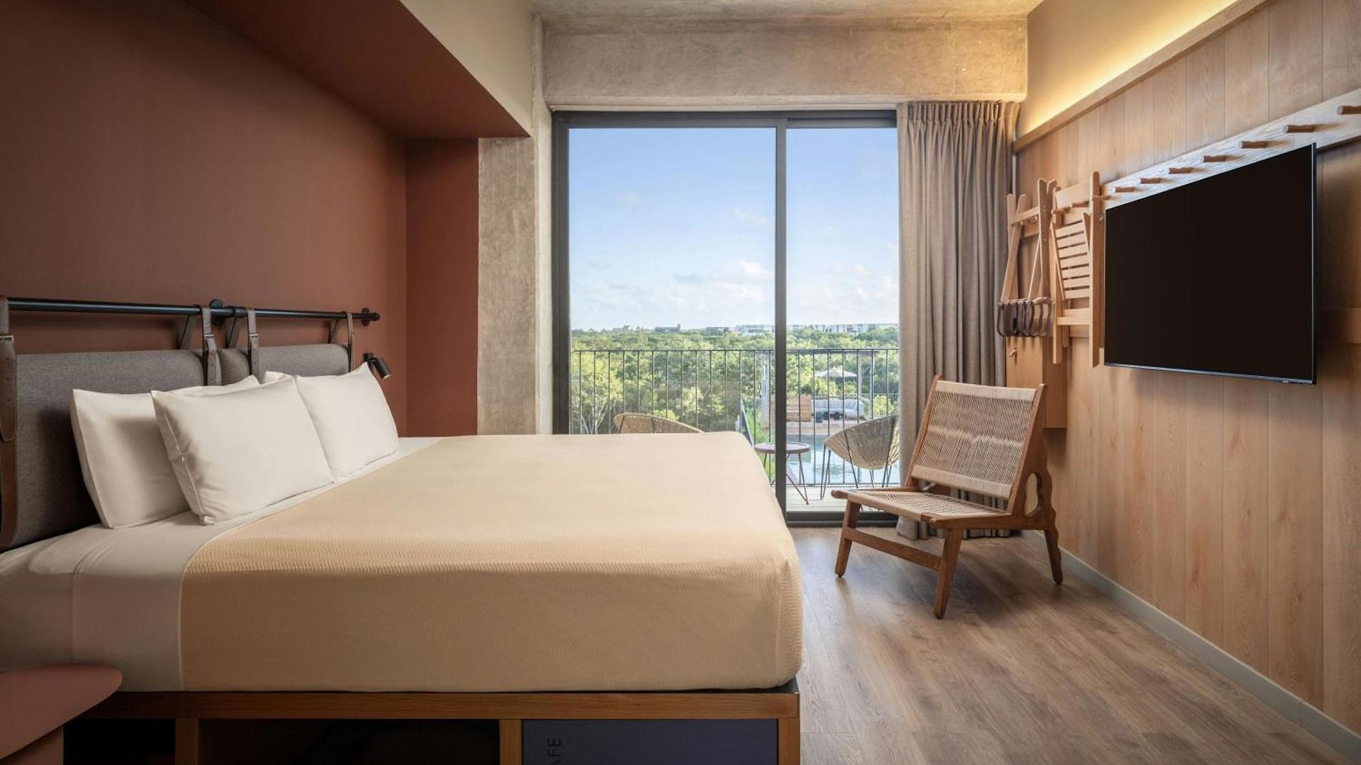 Hotel Moxy 4*