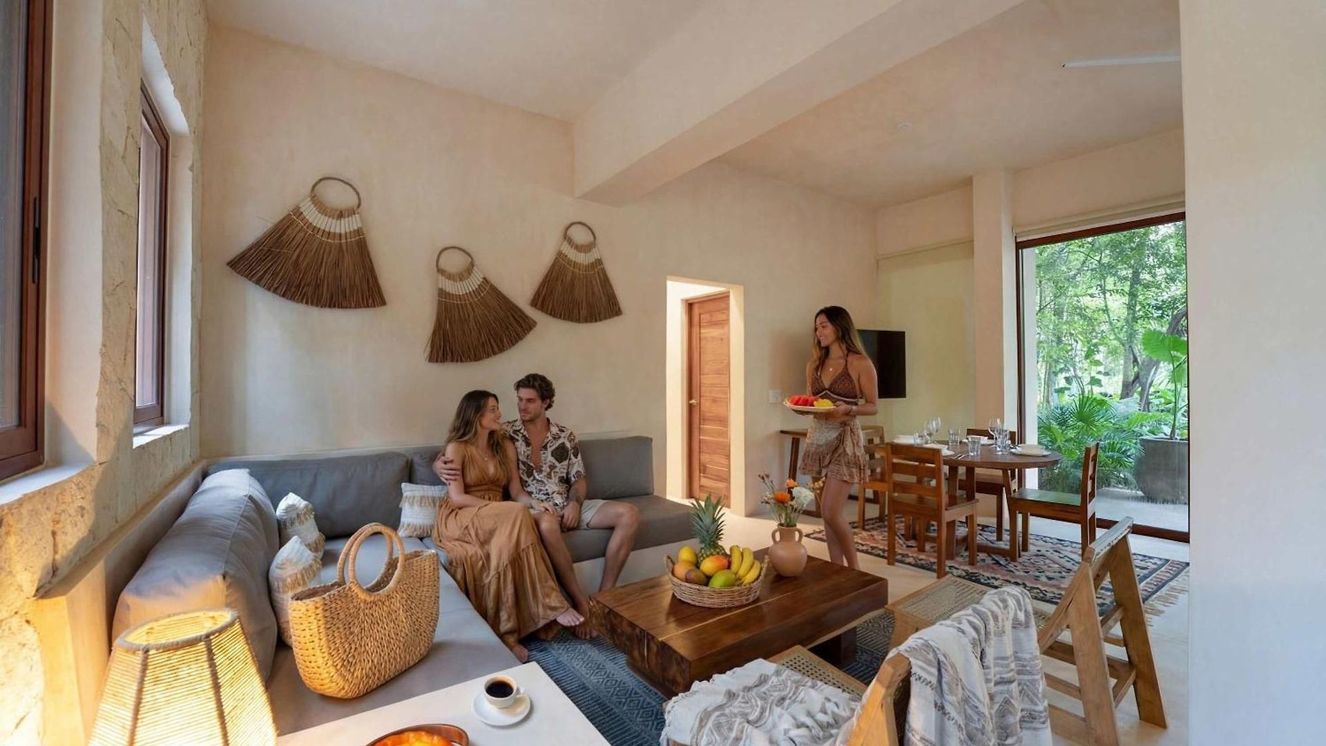 Holiday home Stylish Ground-floor 3br Haven With Luxe Plunge Pool