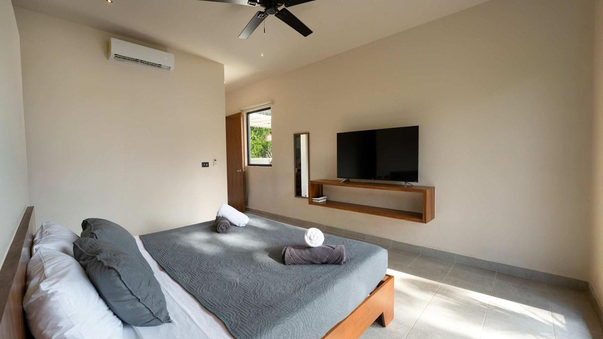 6br Luxury Perla With 2 Pools & Game *