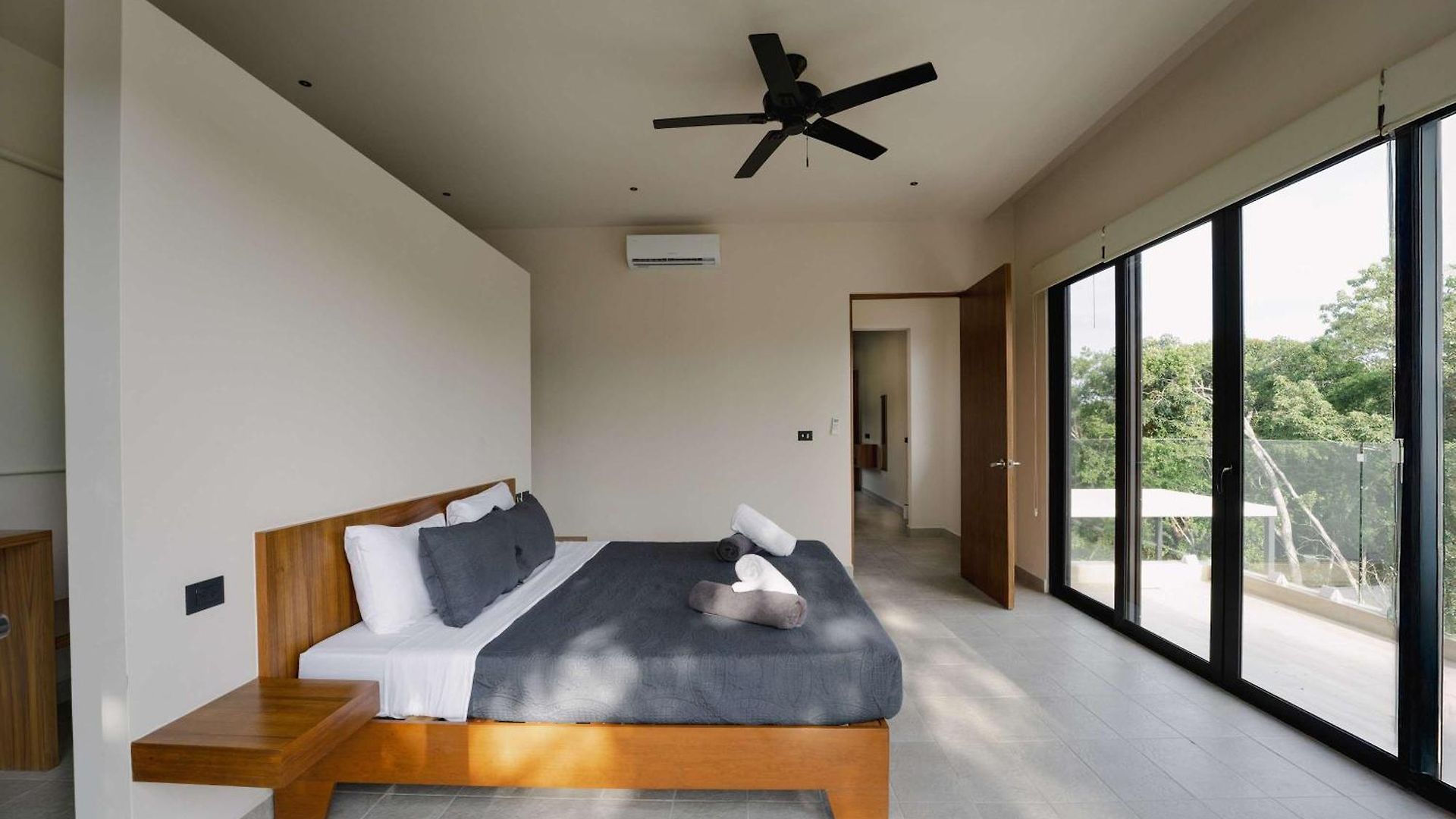 6br Luxury Perla With 2 Pools & Game Villa