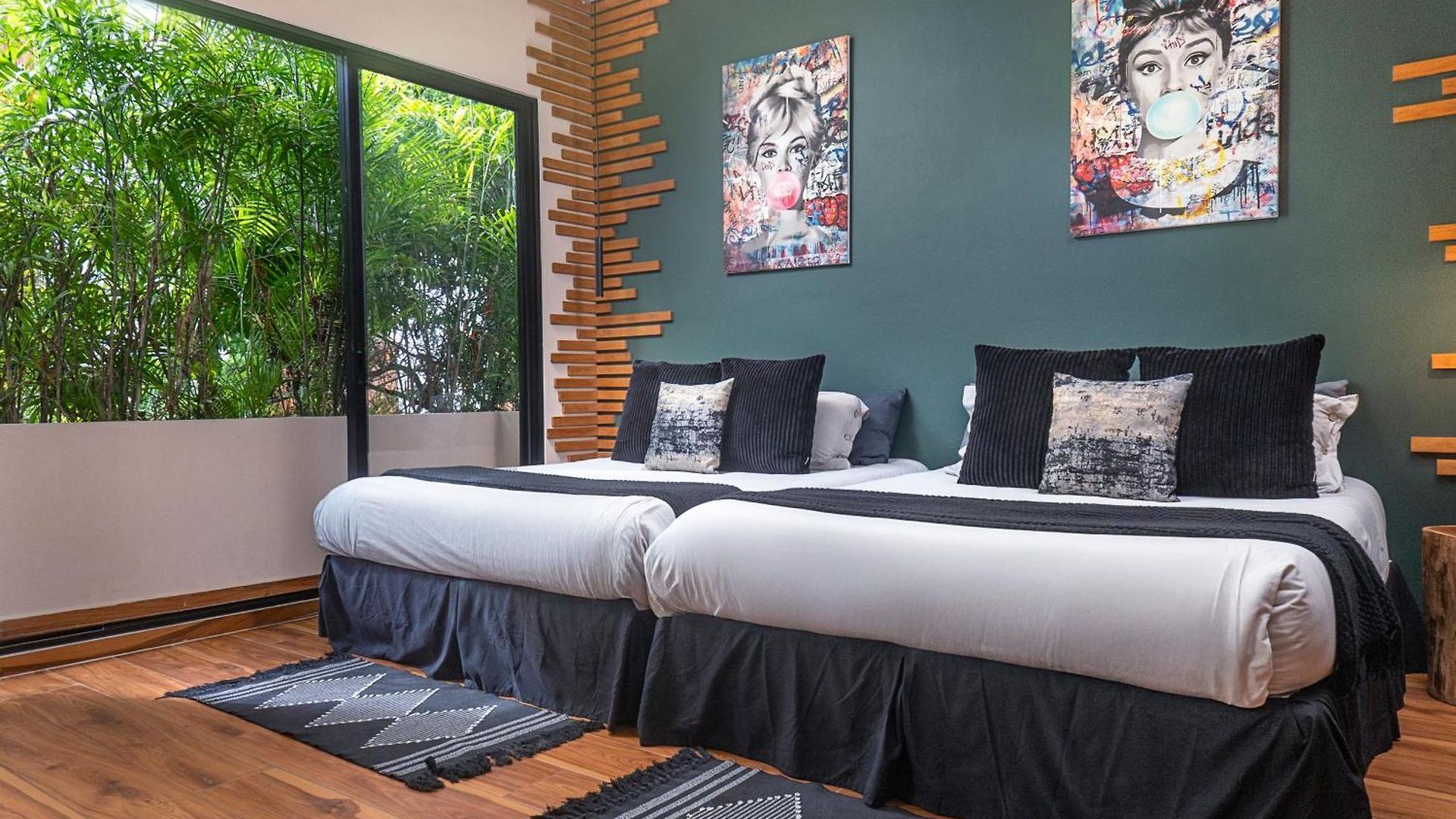 Maison Siscolino 4bdrm W/ Swimup & Rooftop Pools Villa *