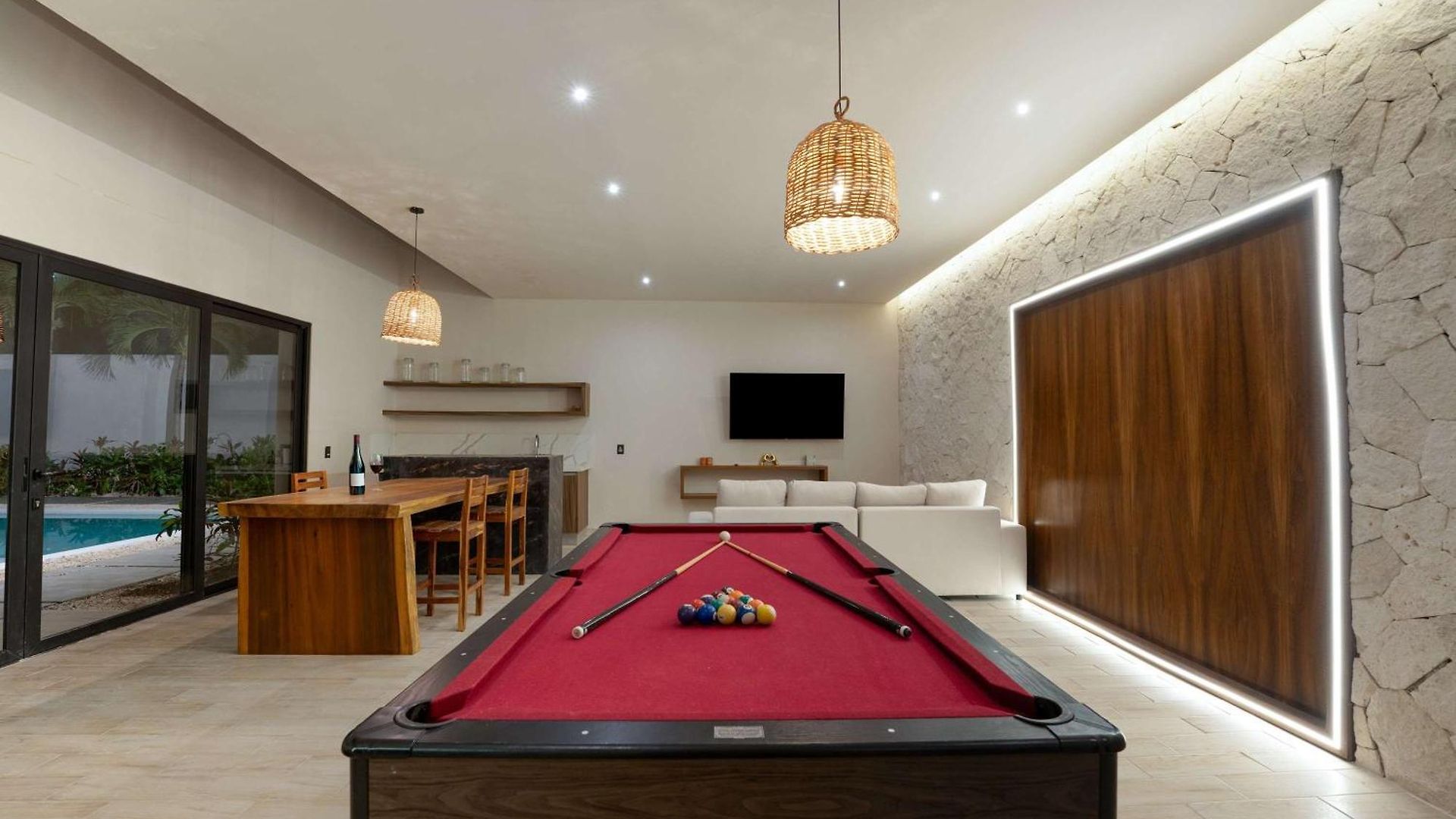 6br Luxury Perla With 2 Pools & Game Villa *
