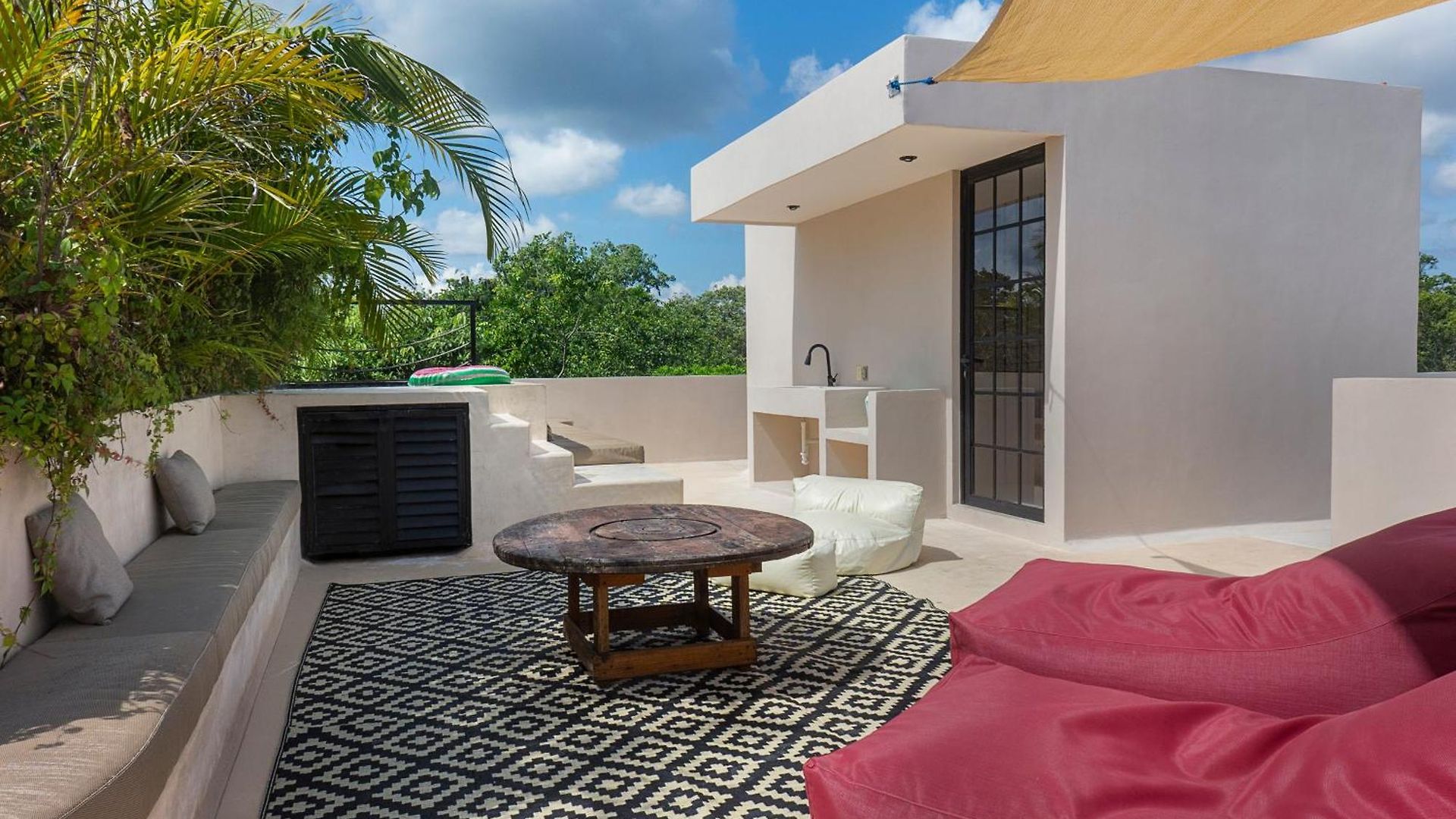 Villa Maison Siscolino 4bdrm W/ Swimup & Rooftop Pools *