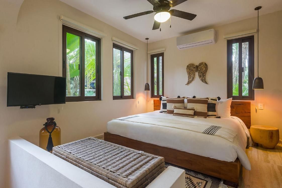 Soliman Bay Beachfront Villa Tulum