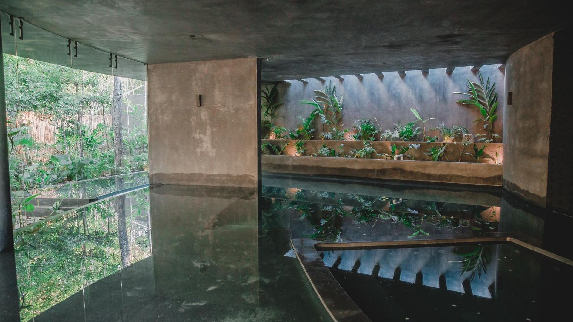 Magical 2 Penthouses & With 2 Private Pools And Jacuzzi *