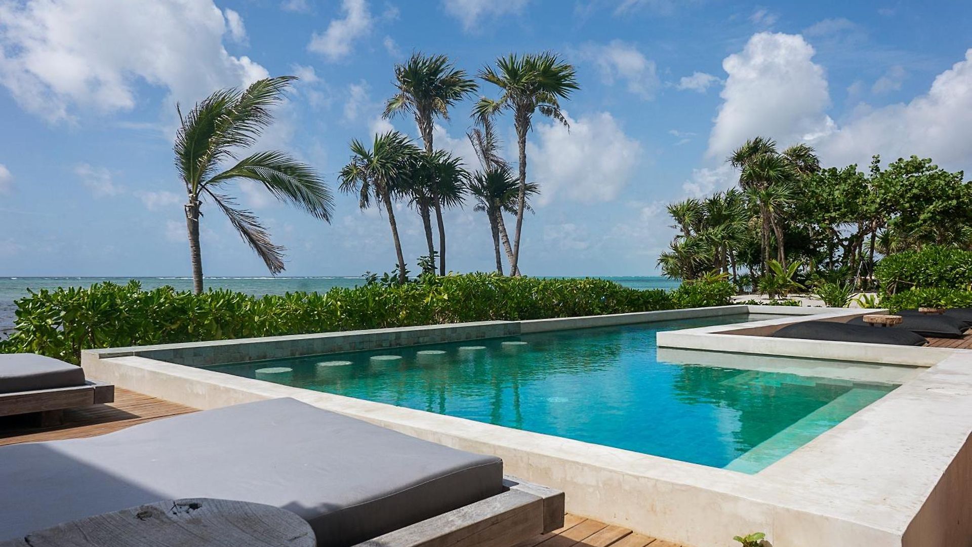 Luxury 3br Tankah Rooftop *