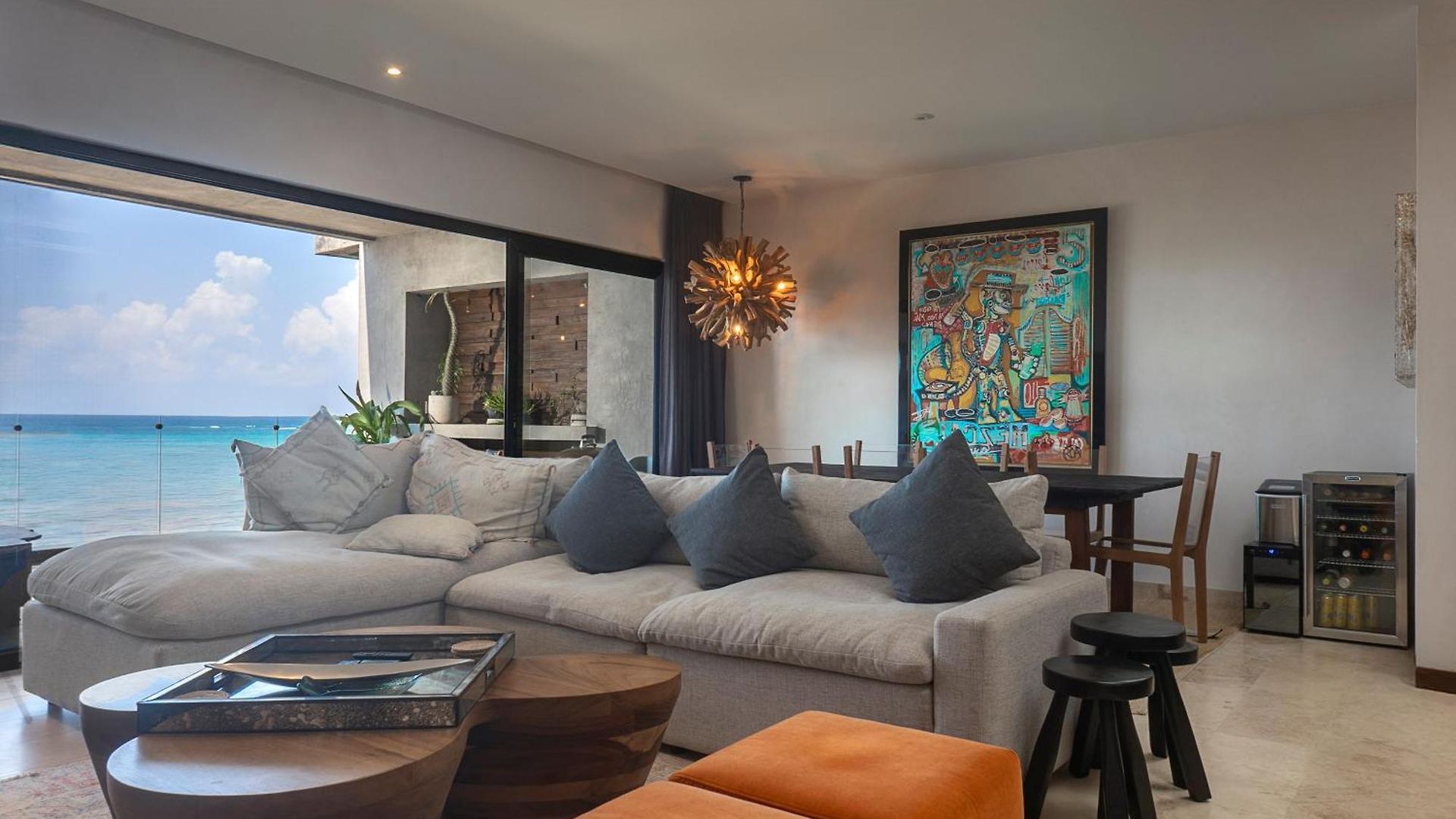 Luxury 3br Tankah Rooftop *