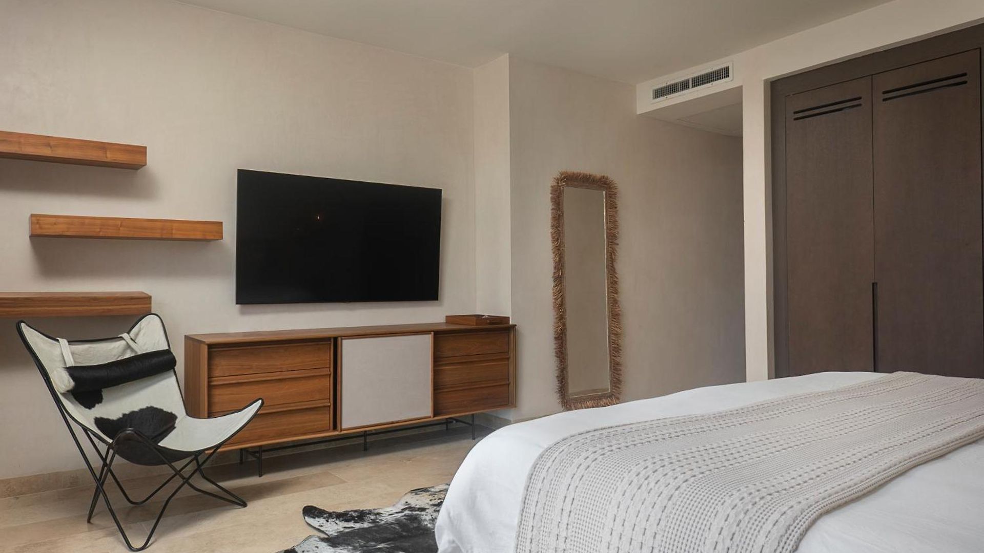 Luxury 3br Tankah Rooftop *