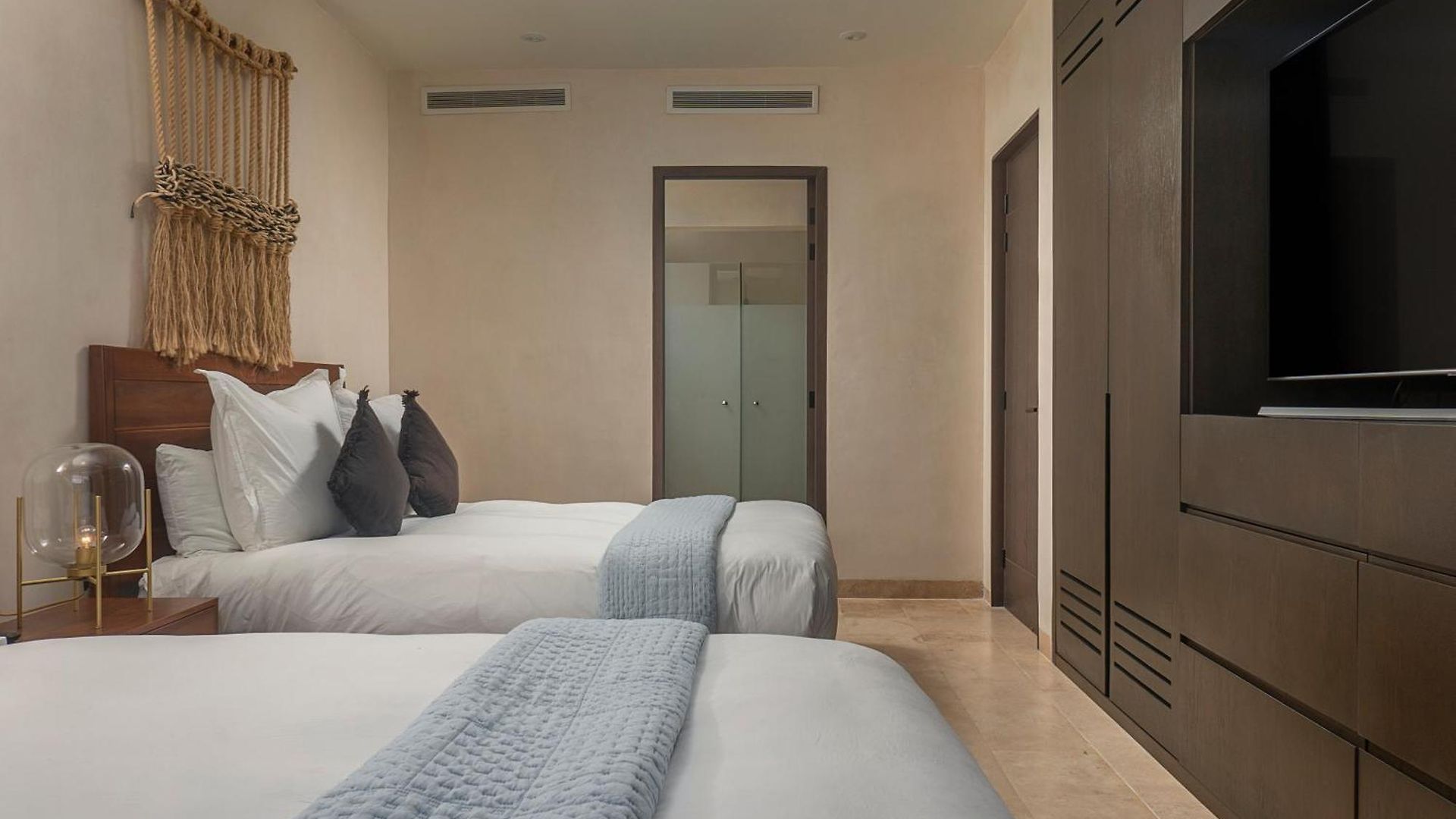 Apartment Luxury 3br Tankah Rooftop *