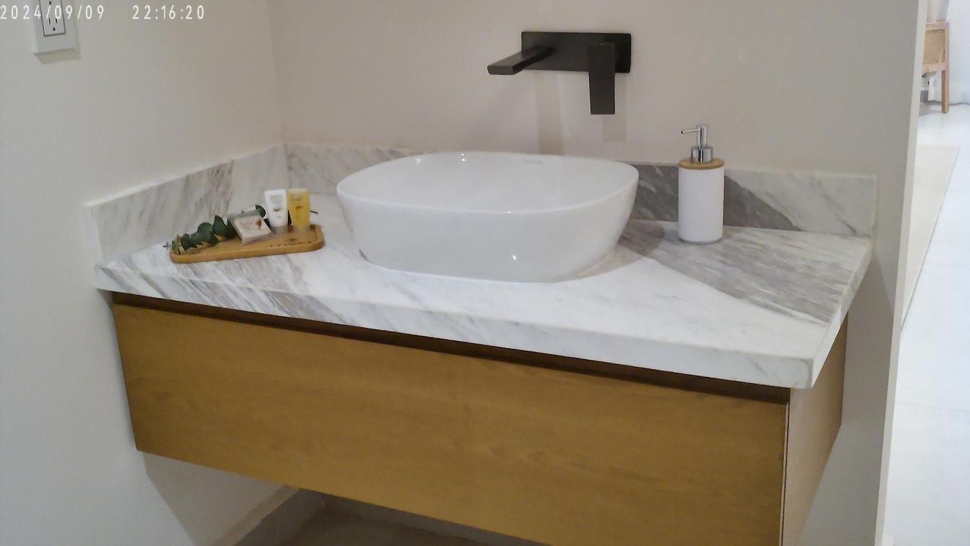 Eco Friendly Loft 1 By Ednna Apartment