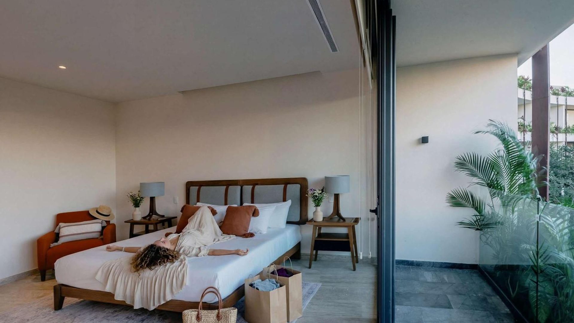 Luxury Jungle View Unit - 2br With Private Pool & Spacious Balcony Apartment *