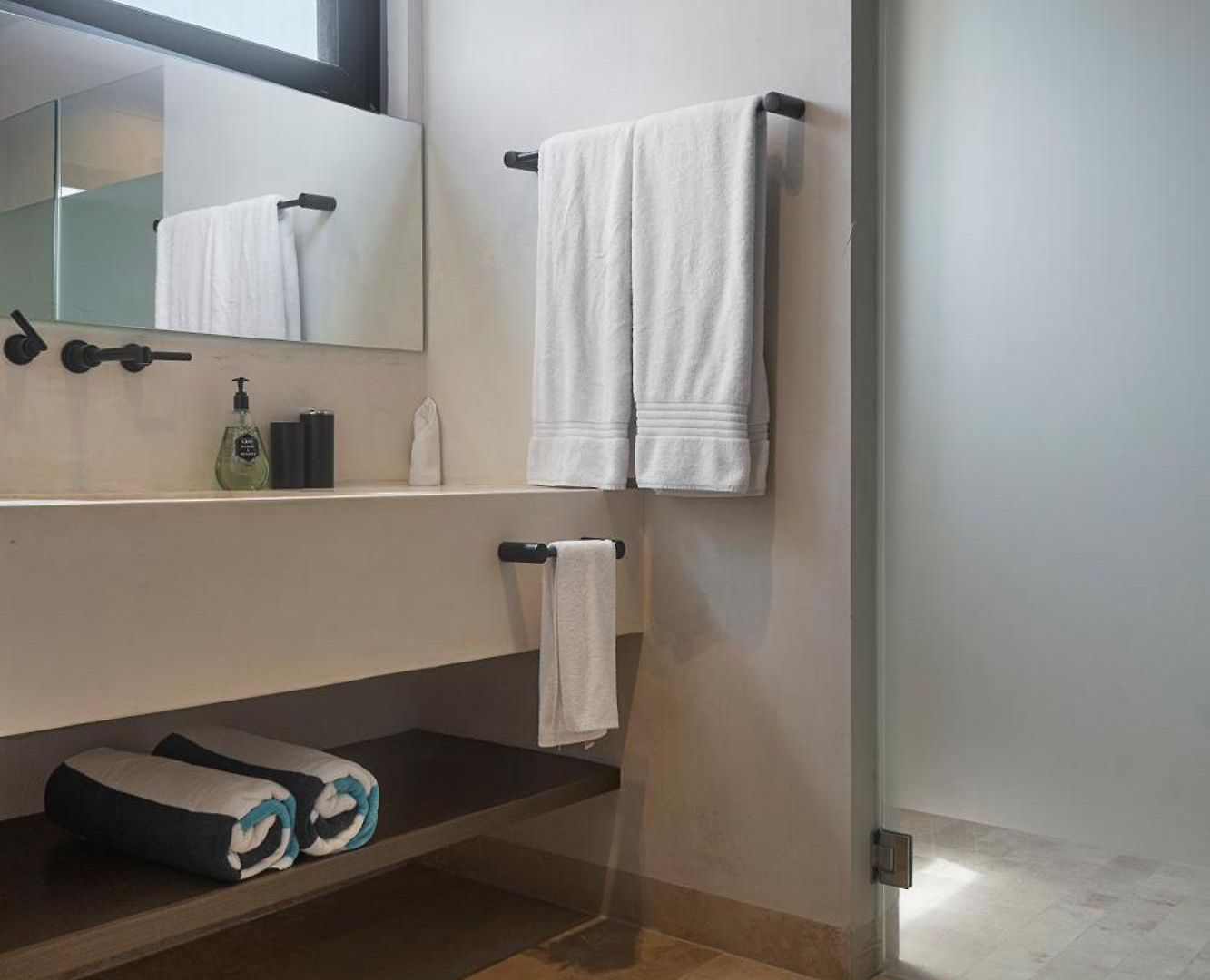 Luxury 3br Tankah Rooftop Apartment