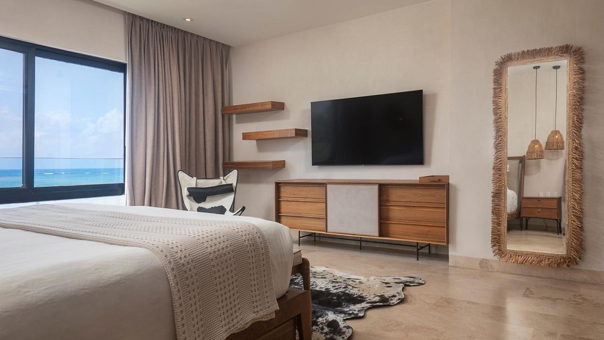 Luxury 3br Tankah Rooftop Apartment *