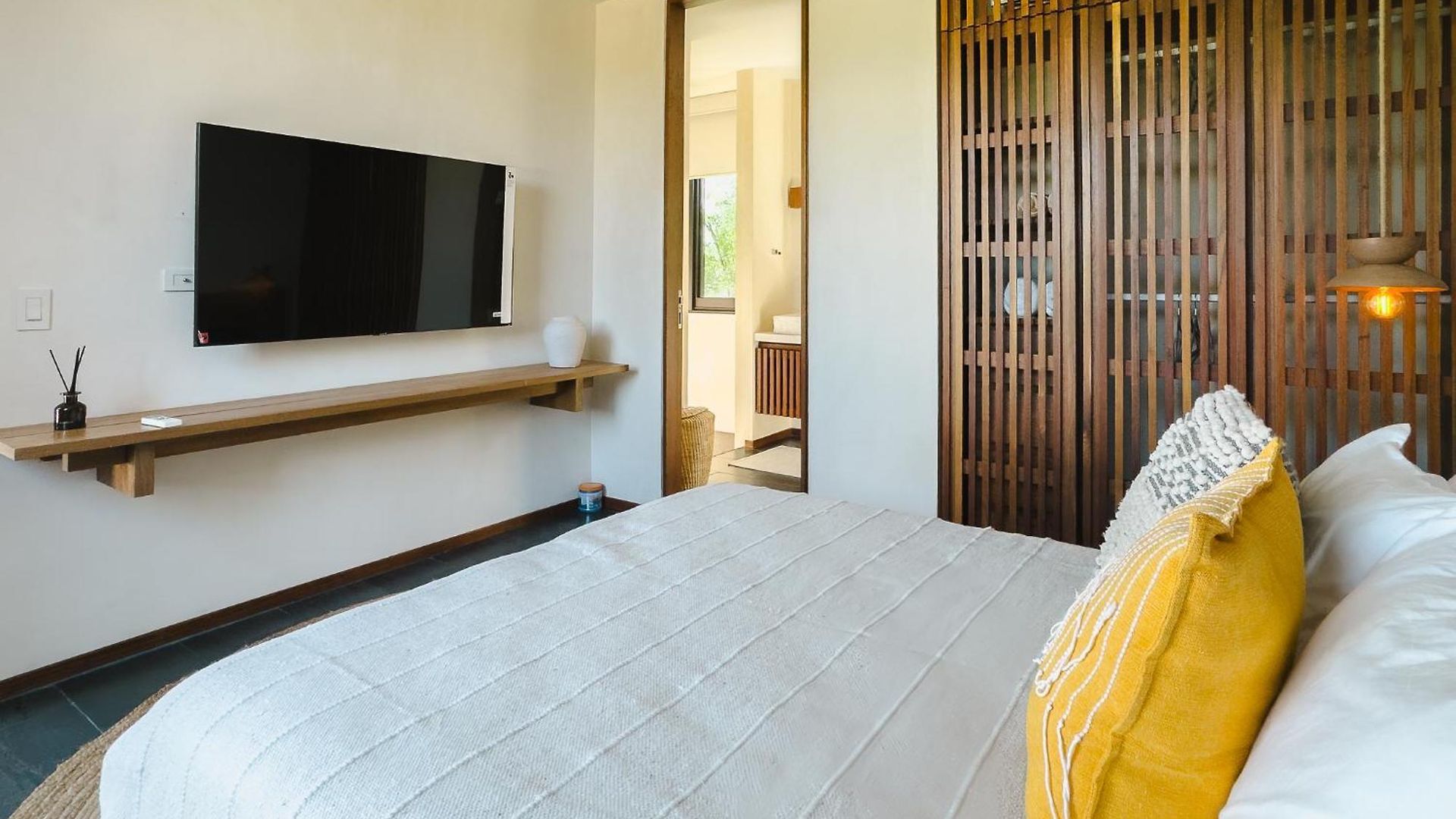 Miraluna Penthouse Apartment