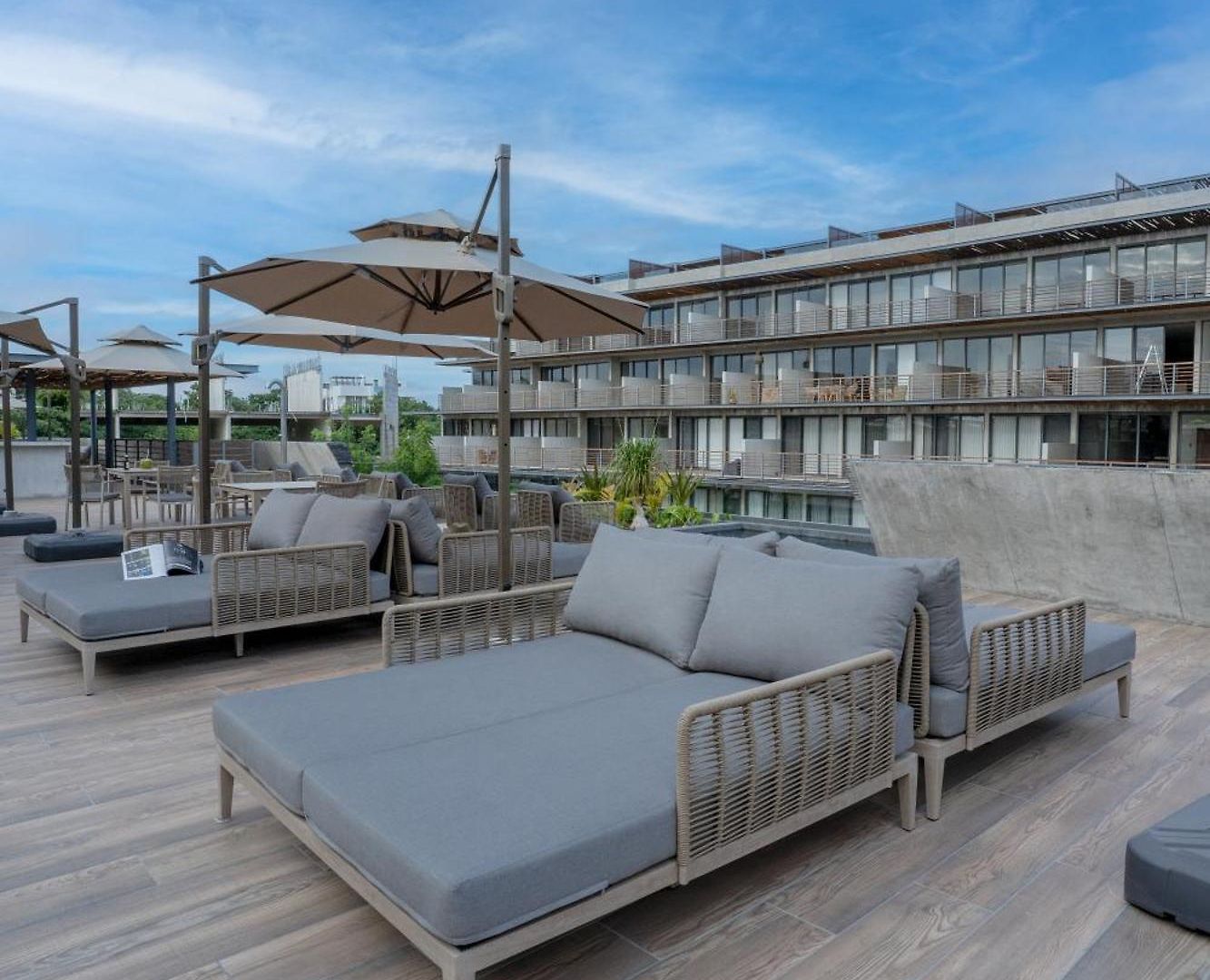 Nuju - Beutiful With Swimout-gym-rooftop-pool Apartamento *