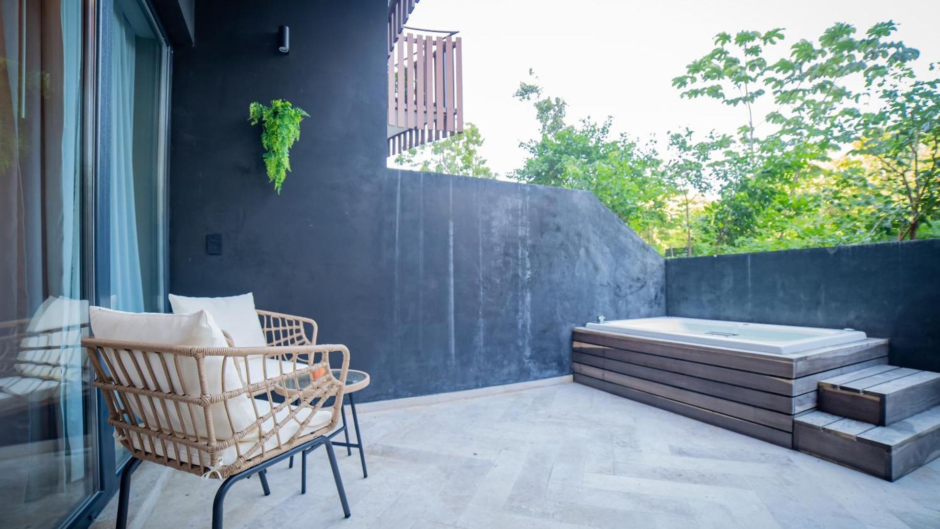 D017 Premium Lifestyle Gold At Amira District Apartment *