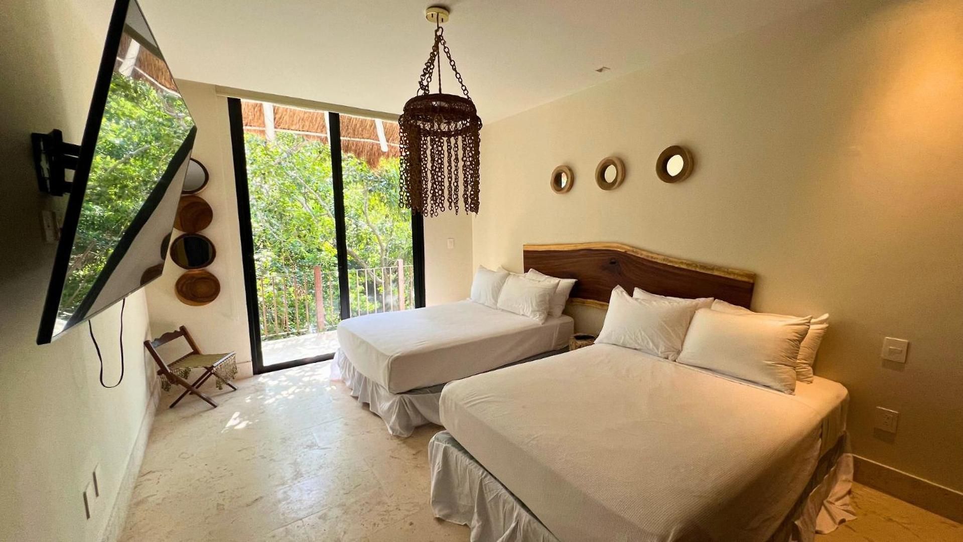 Apartment Stylish Mexican Interior Ph- Private Rooftop -gated Community *