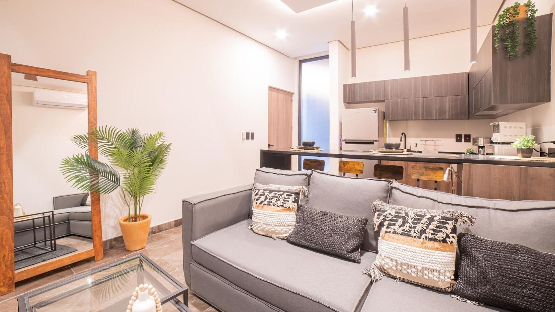 D017 Premium Lifestyle Gold At Amira District *