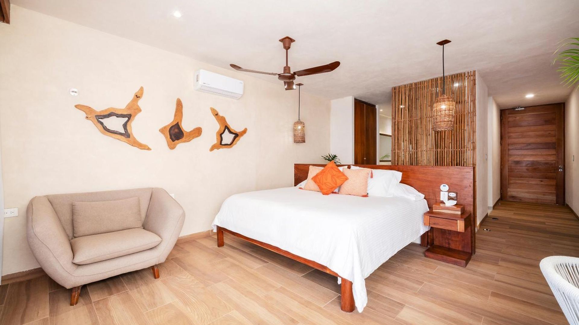 Arrecifes Hotel 4*