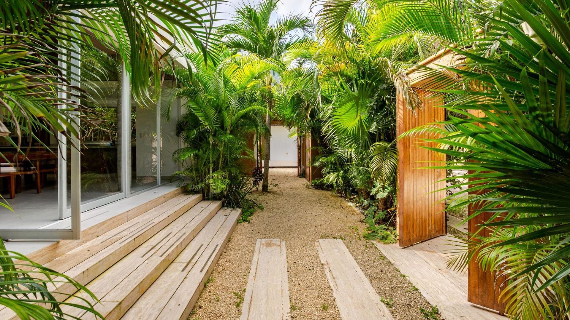 11br I Hacienda Zalama Villa