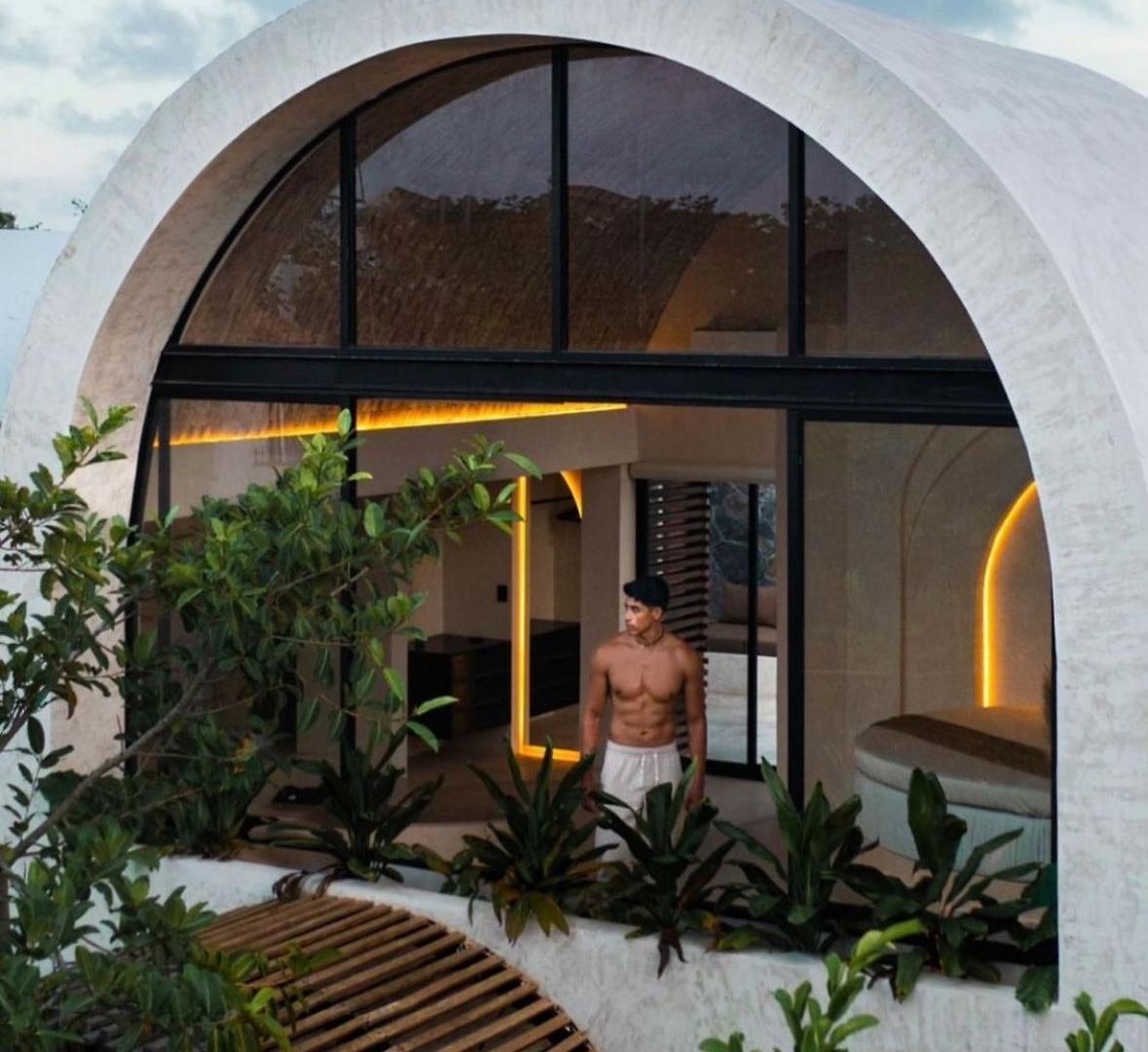 Casa Tira - Your Luxury Jungle Mansion In