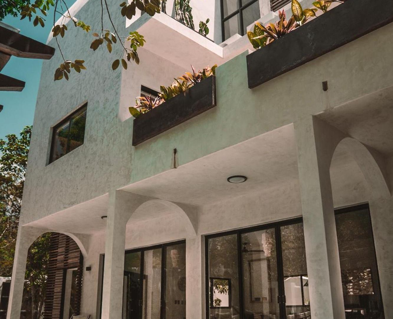 Villa Casa Tira - Your Luxury Jungle Mansion In