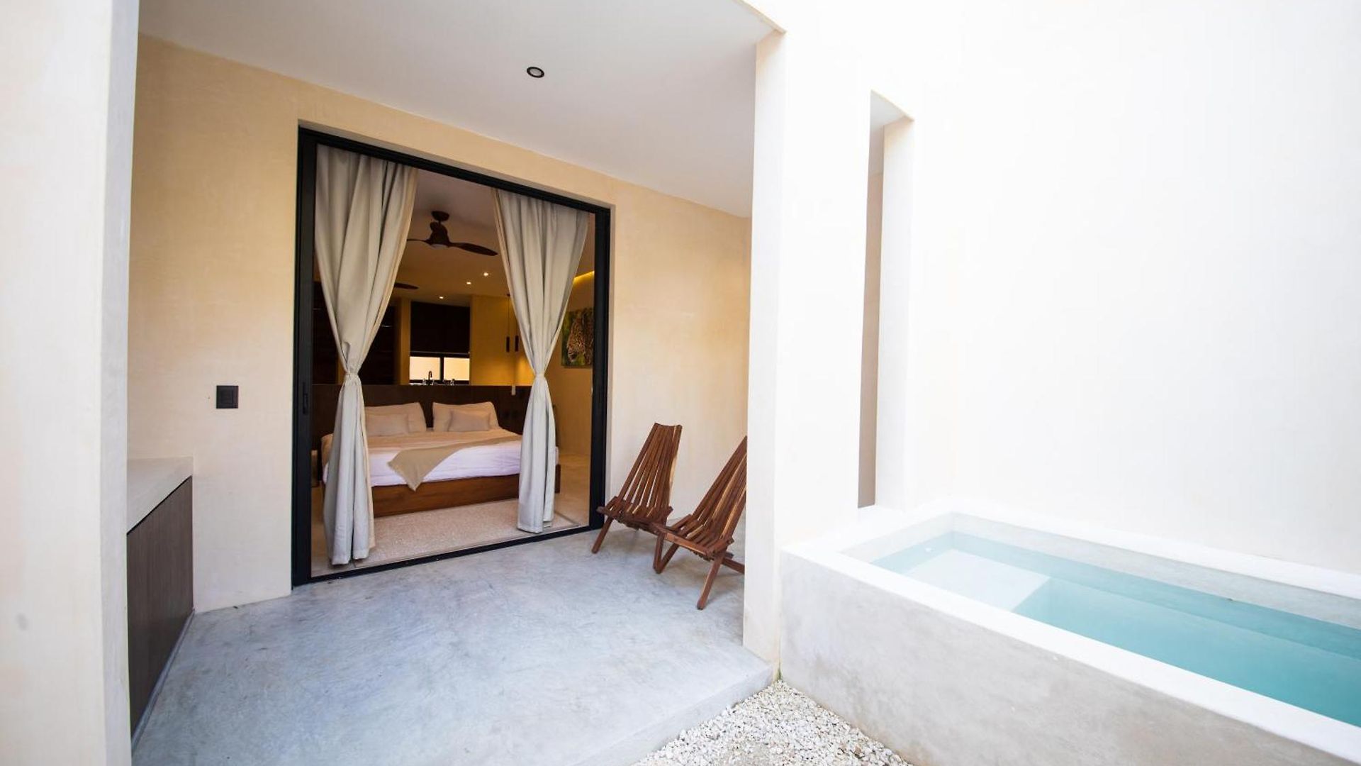 Aparthotel Tierra - Pool & Roof Panoramic