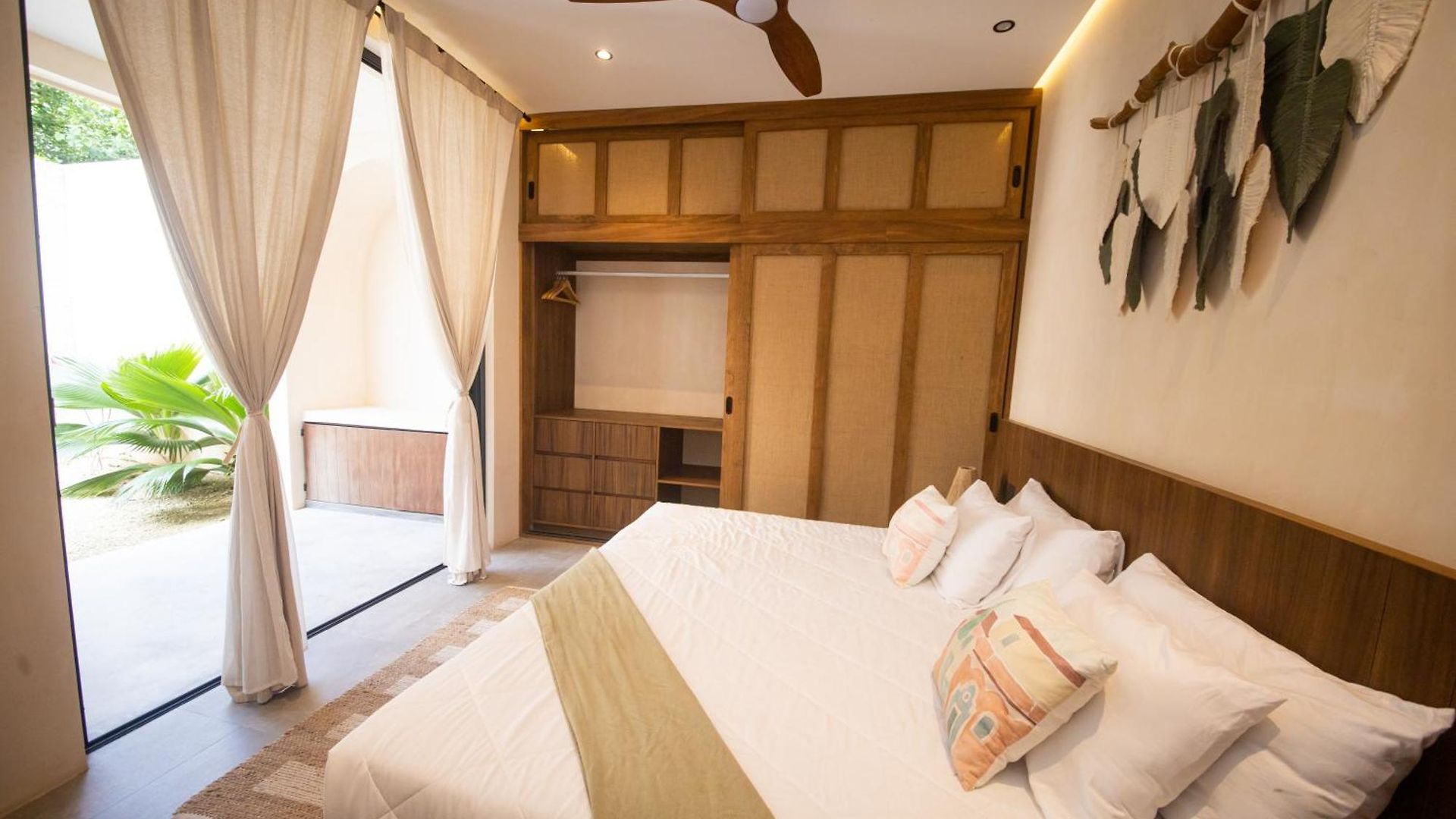 Tierra - Pool & Roof Panoramic Aparthotel 3*
