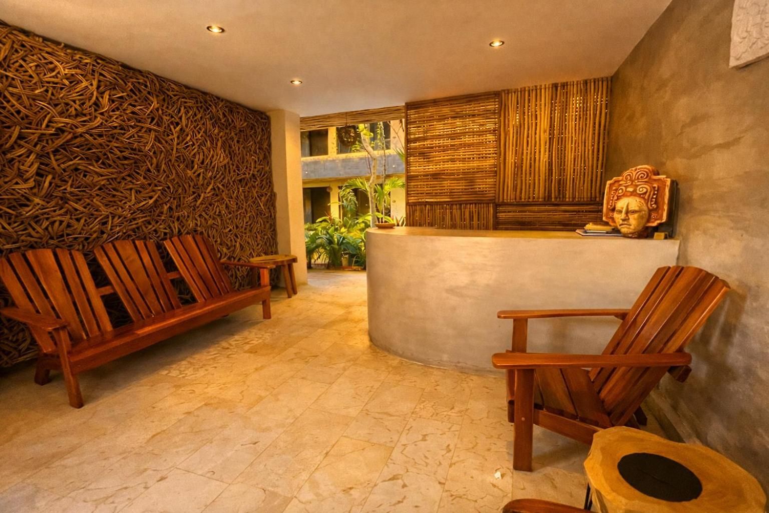 Modern 2 Bedroom 2 Bathroom In Apartment *