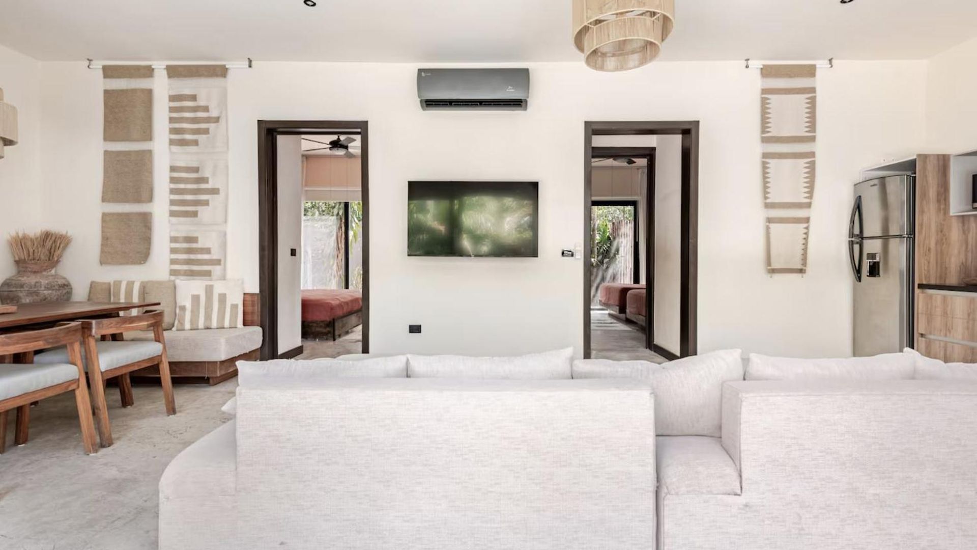 Villa Enchanting 4br Villaδ Pool& Rooftopδprime Location