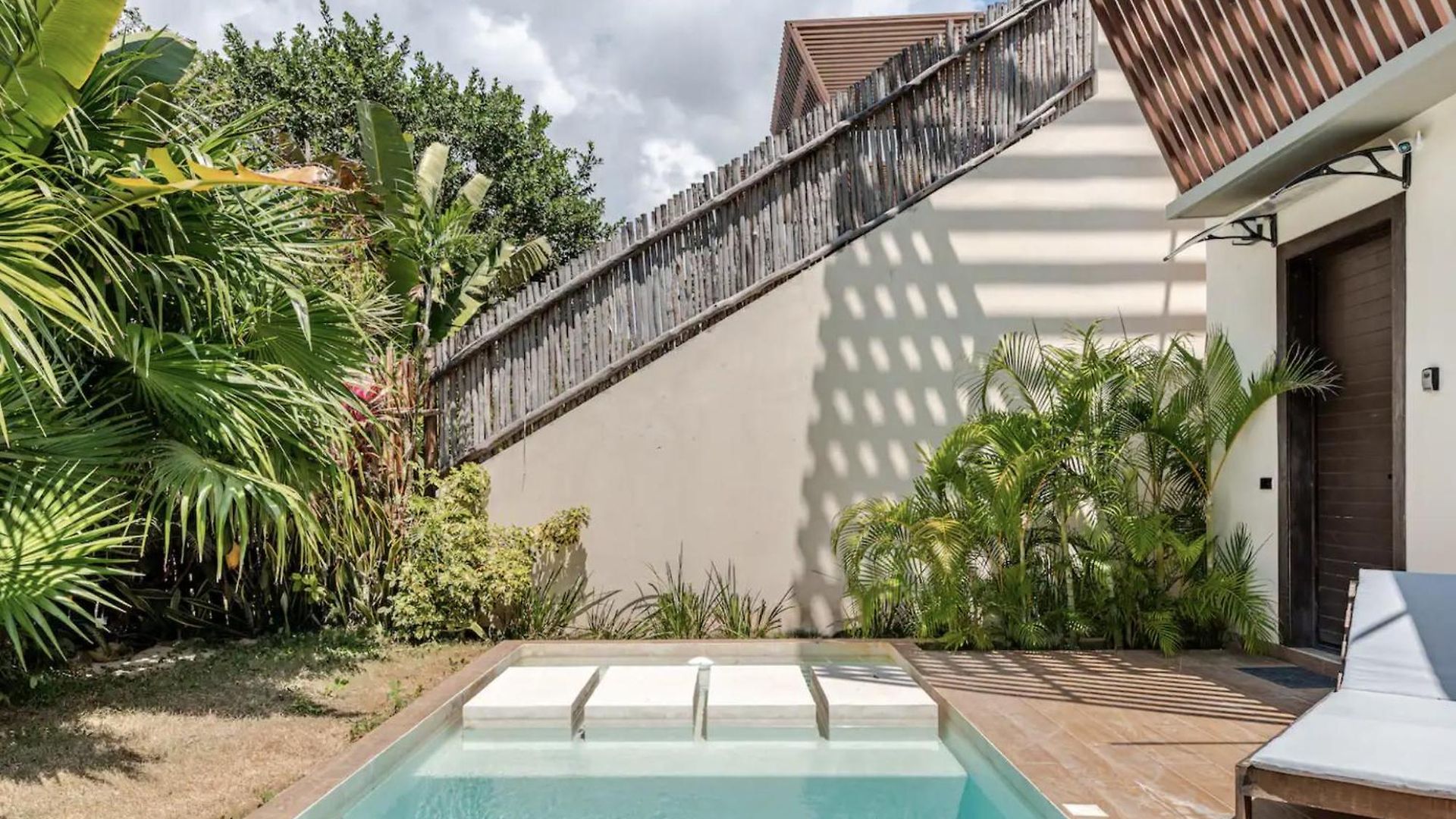 Villa Enchanting 4br Villaδ Pool& Rooftopδprime Location *