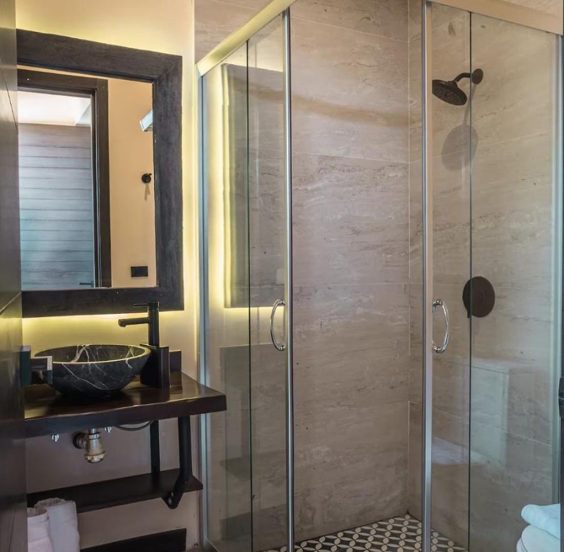 Villa Enchanting 4br Villaδ Pool& Rooftopδprime Location *