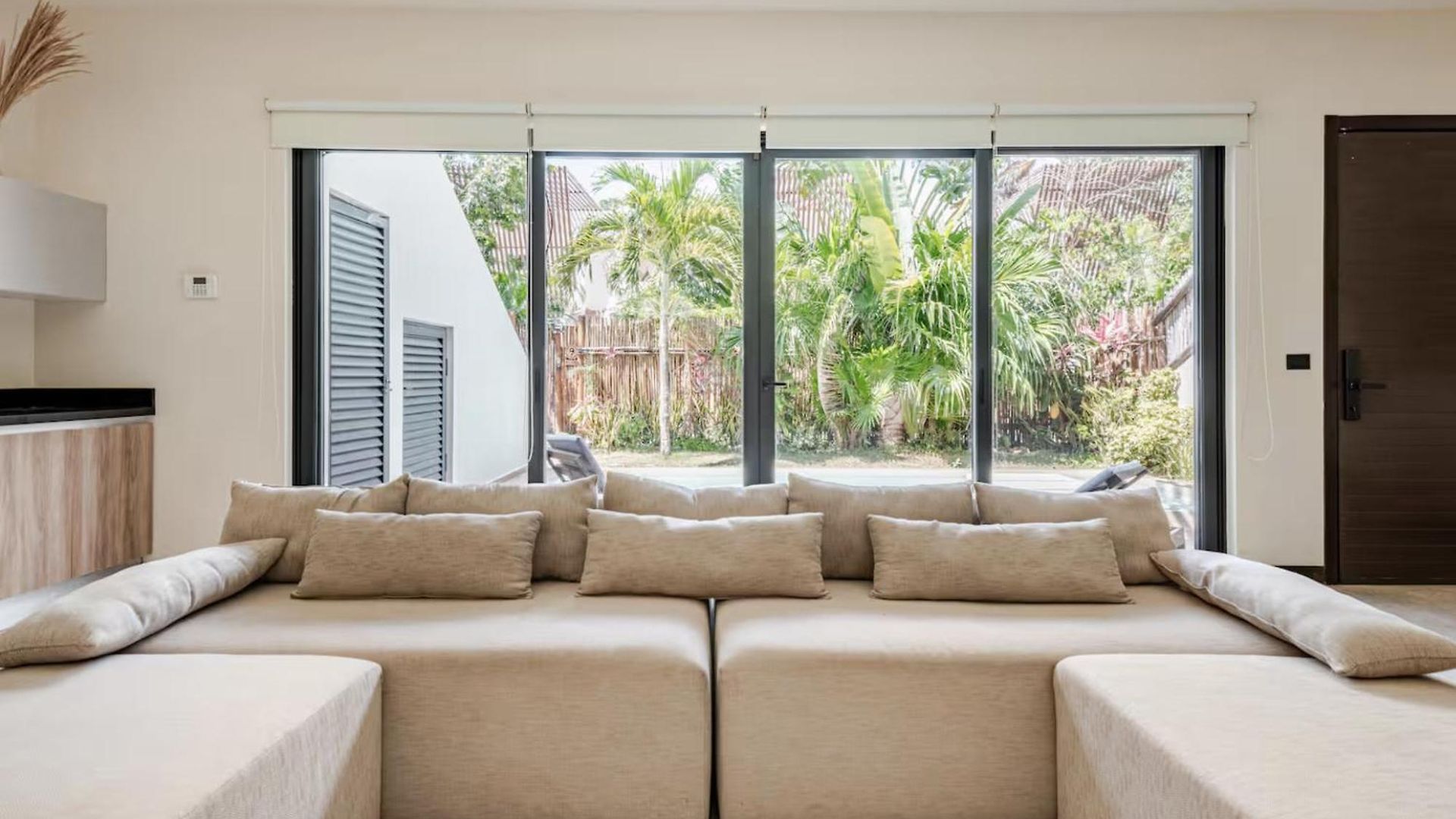 Enchanting 4br Villaδ Pool& Rooftopδprime Location Villa