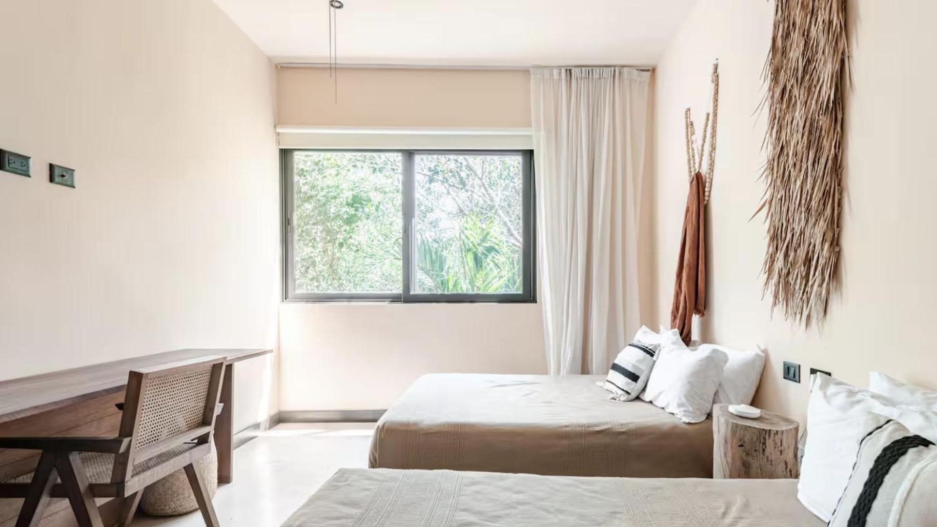 Villa Enchanting 4br Villaδ Pool& Rooftopδprime Location