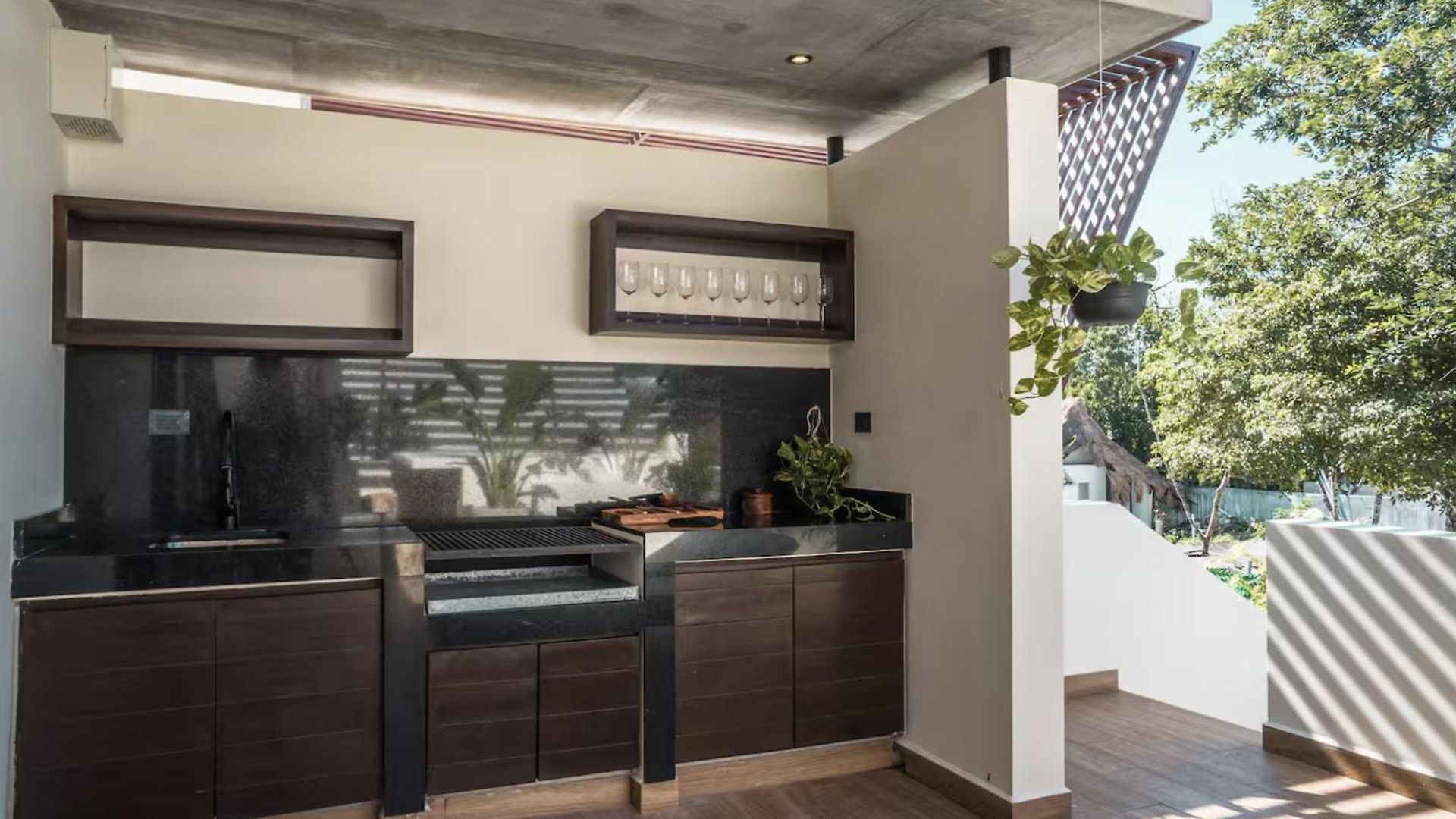 Enchanting 4br Villaδ Pool& Rooftopδprime Location *