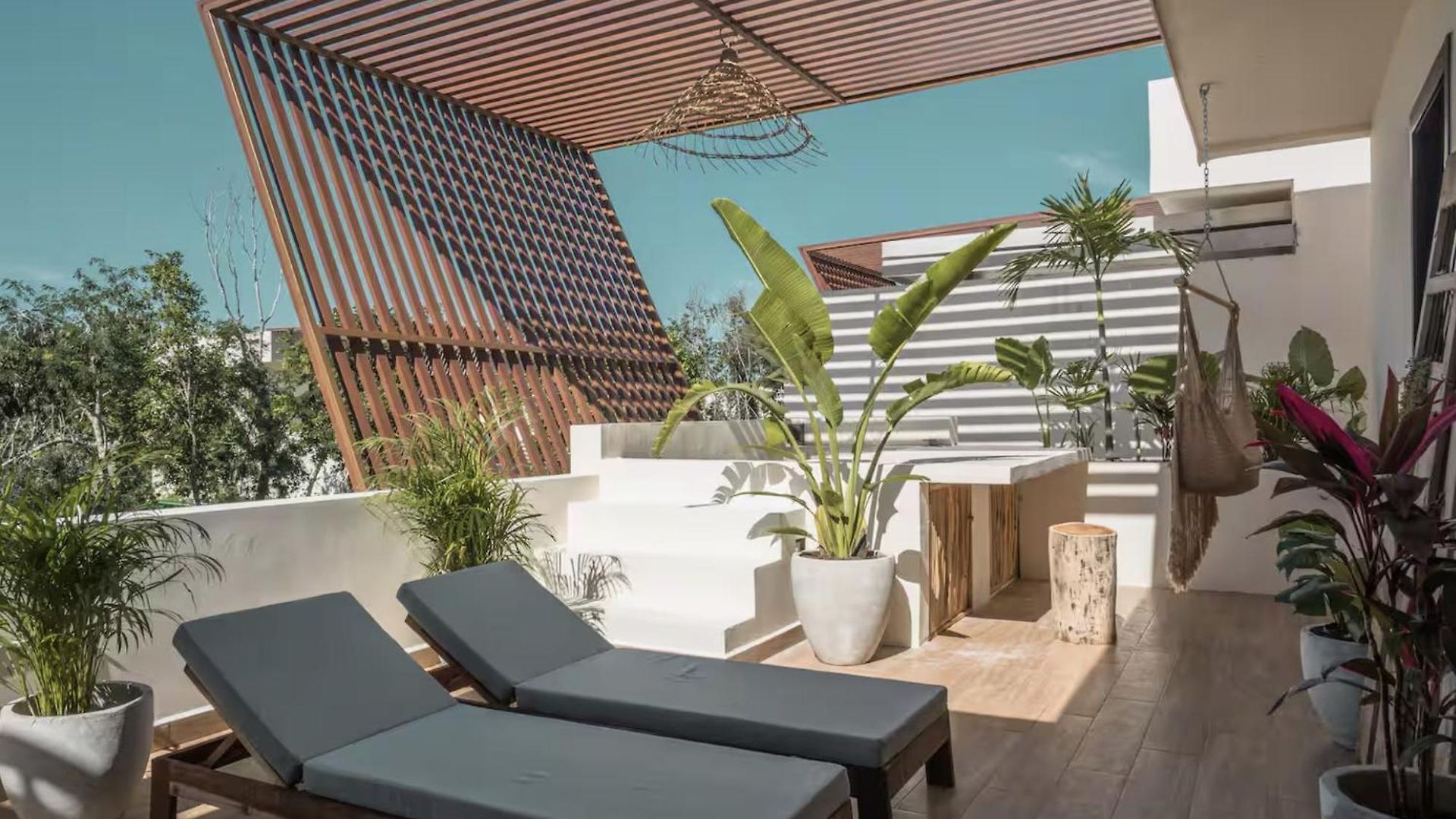 Enchanting 4br Villaδ Pool& Rooftopδprime Location Tulum