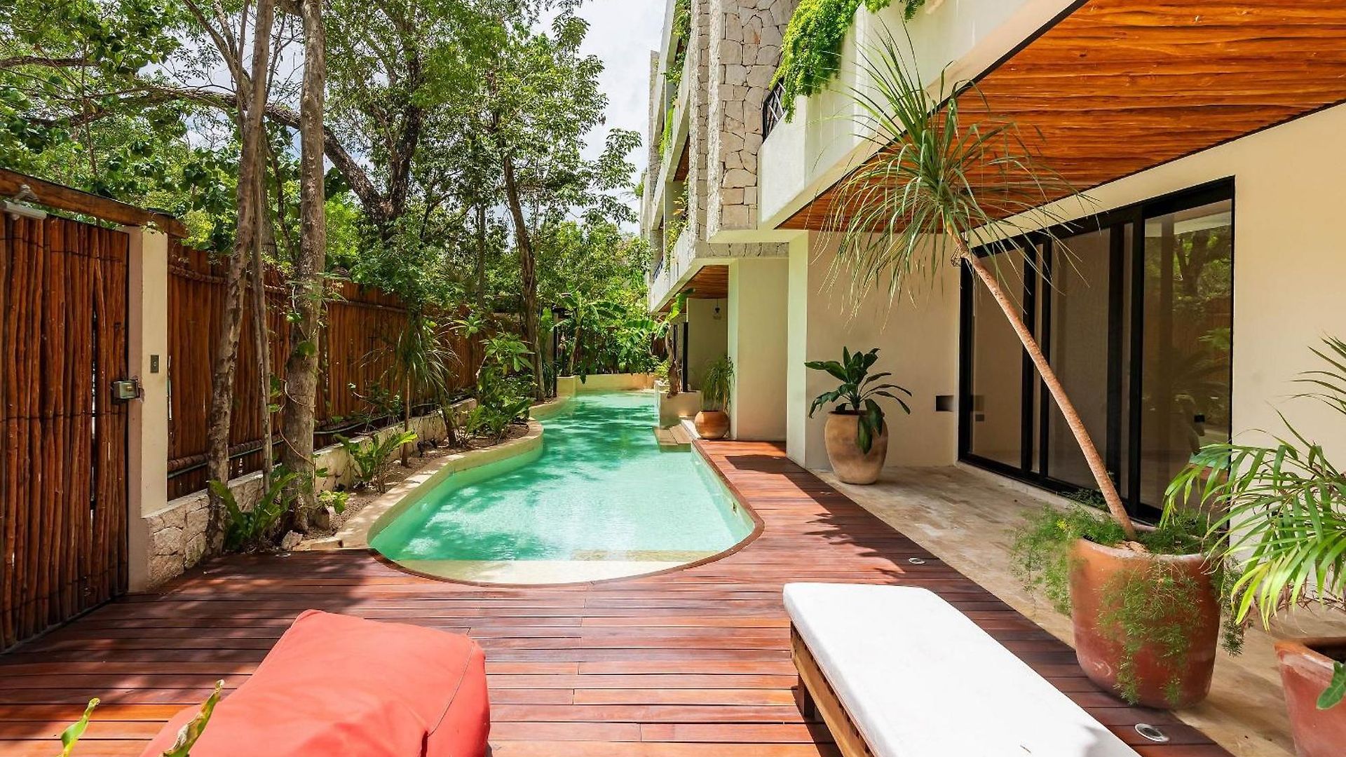 •| Boutique Swim Up En P/4 • Naaj Tun• Apartment Tulum