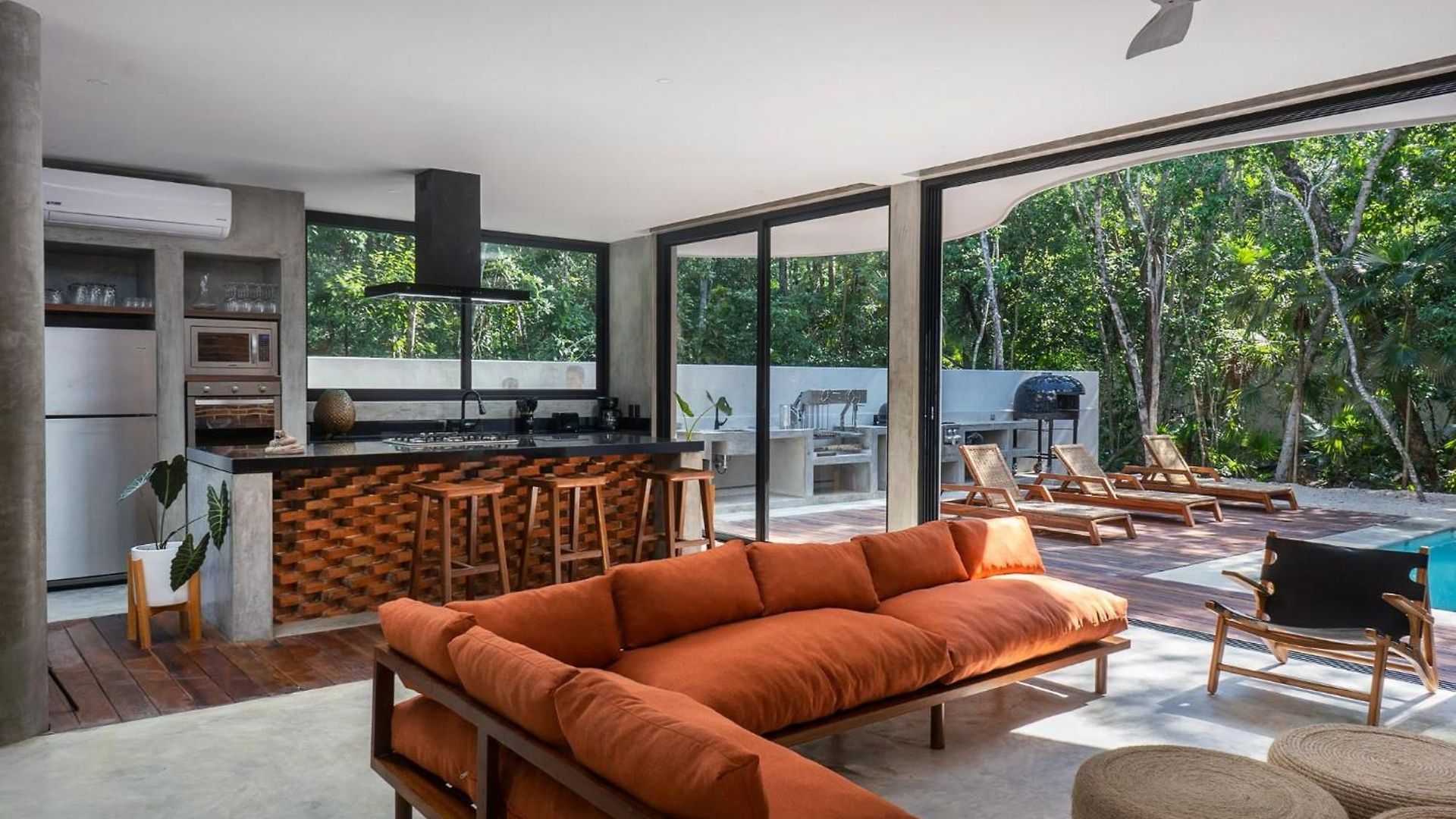 Luxury 4br Eco 10ppl Outdoor Pizza Oven - Private Pool & Jacuzzi Villa *