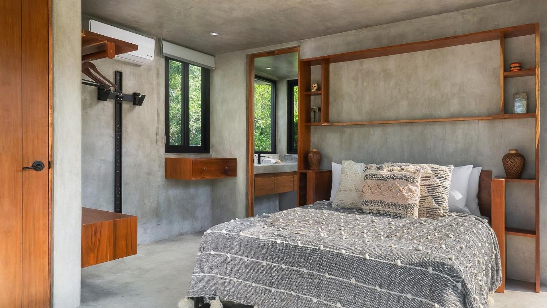 Luxury 4br Eco 10ppl Outdoor Pizza Oven - Private Pool & Jacuzzi