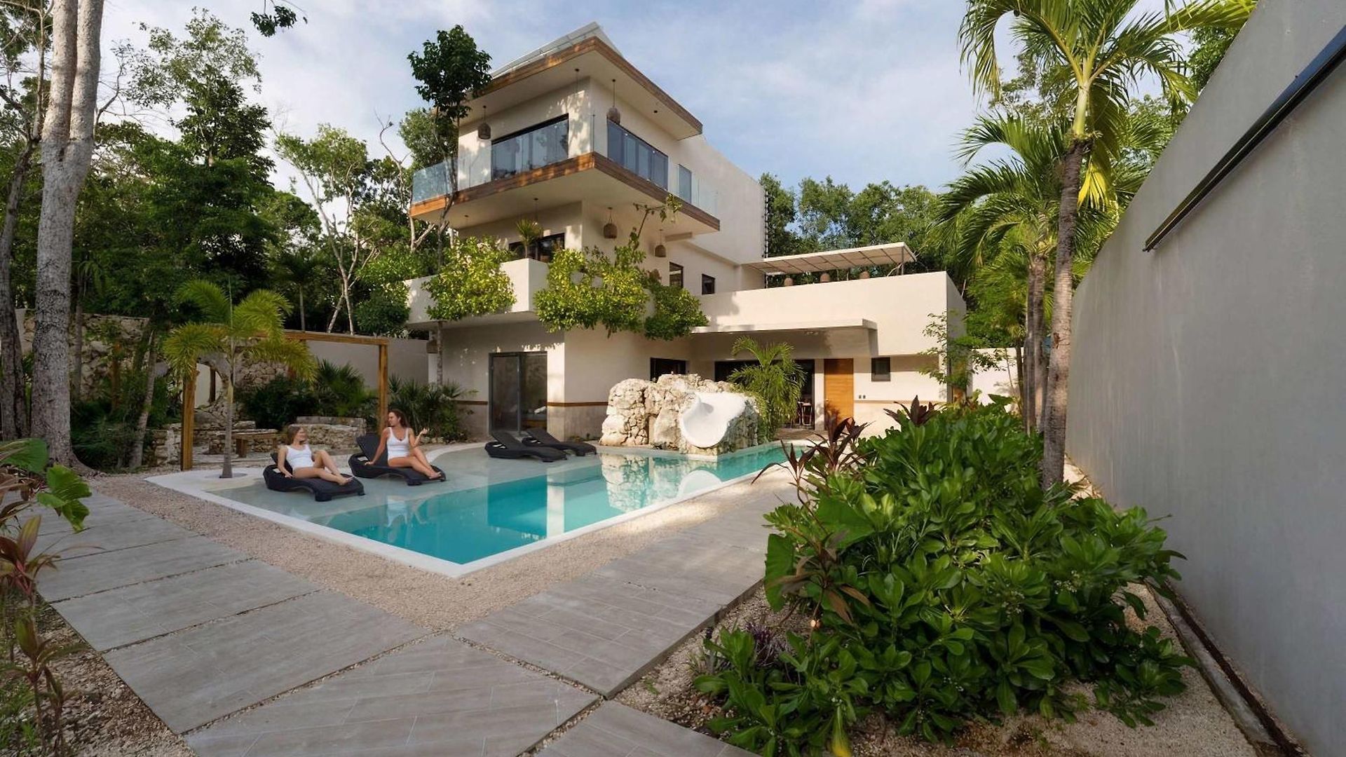 Villa 6br Luxury Perla With 2 Pools & Game
