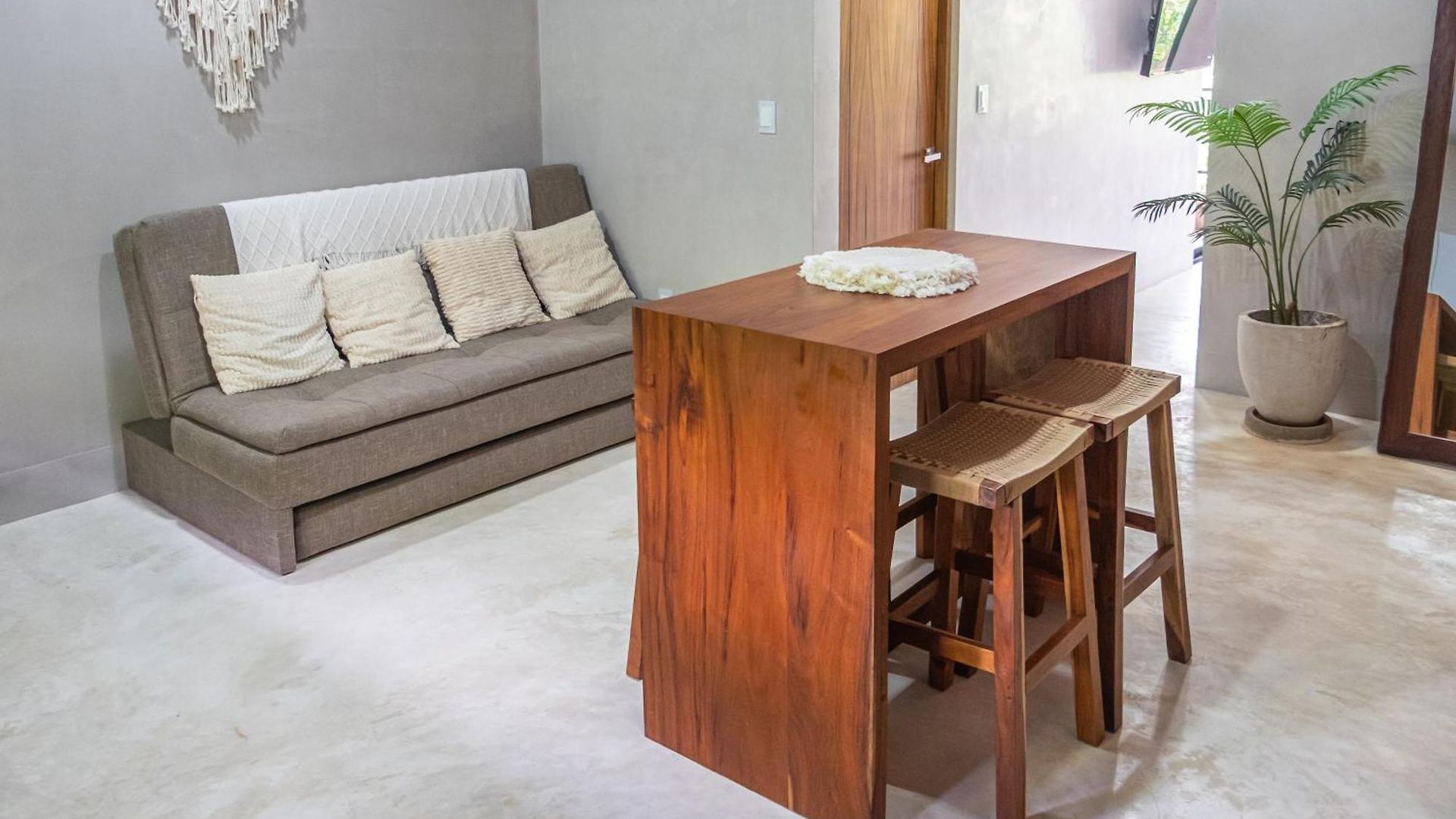 Jungle Ph Private Rooftop & Plunge Pool Ac Wifi