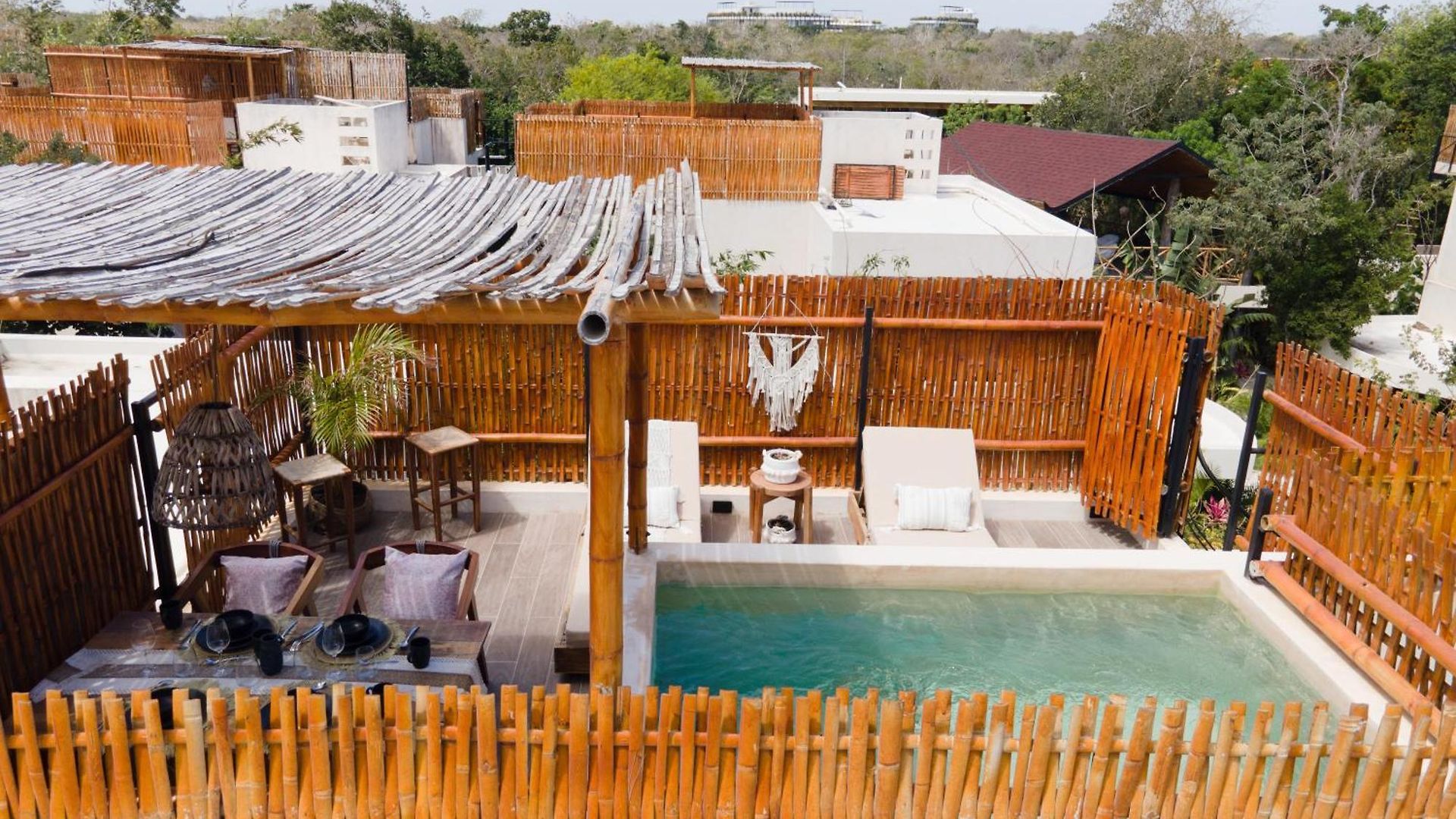 Nevana Luxury By La Zebra