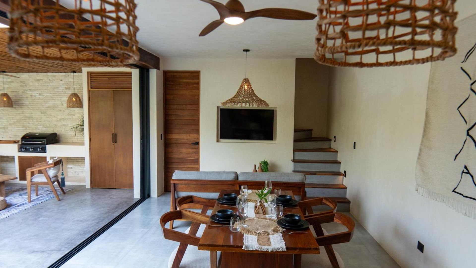 Nevana Luxury By La Zebra Hotel
