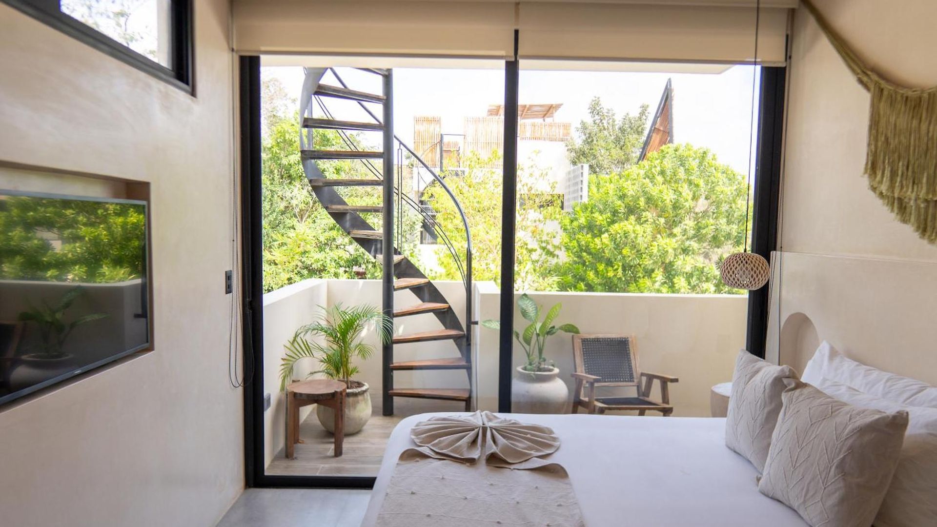 Hotel Nevana Luxury By La Zebra 4*