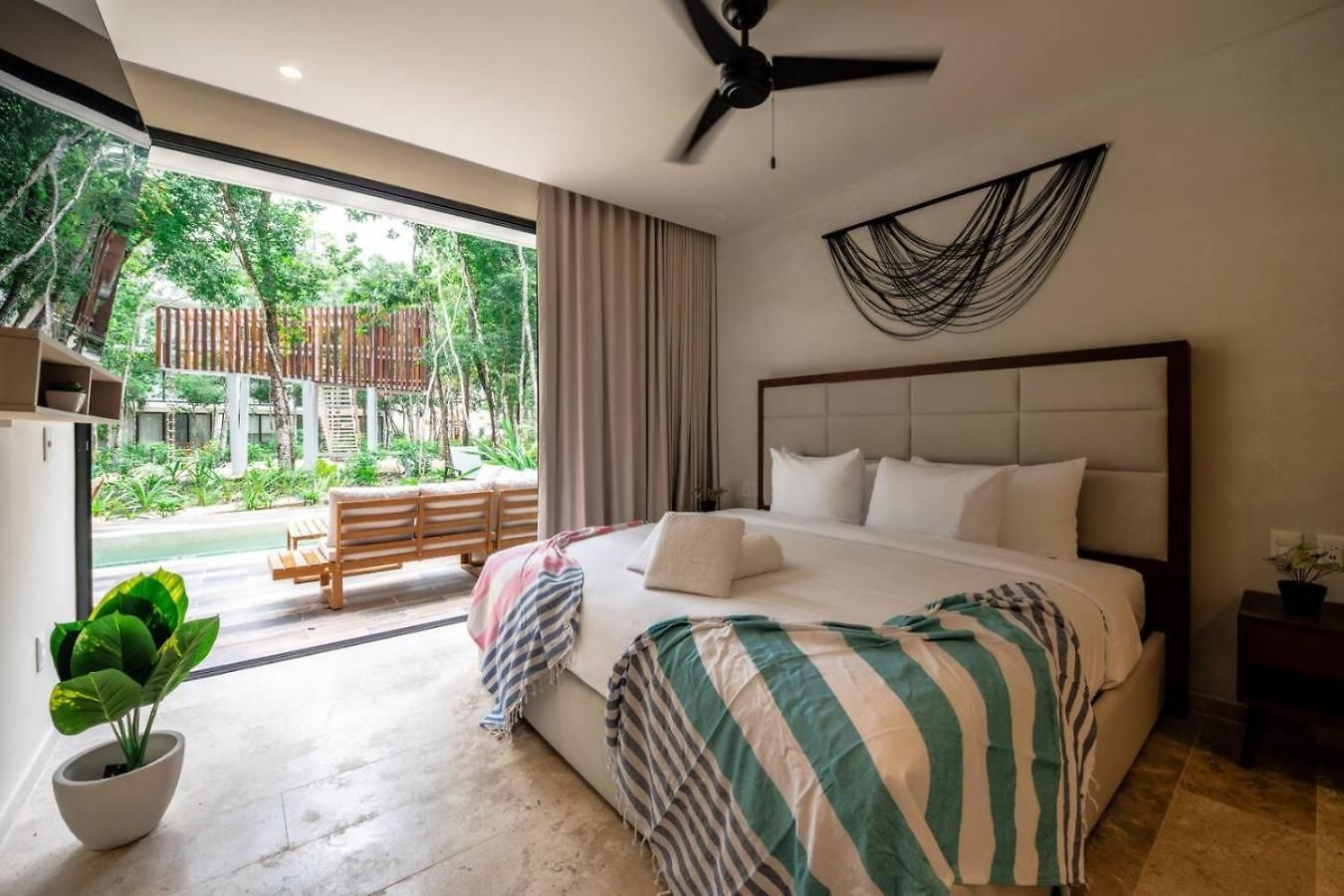 Stylish 1bd Retreat With Swim-up Pool Holiday home Tulum